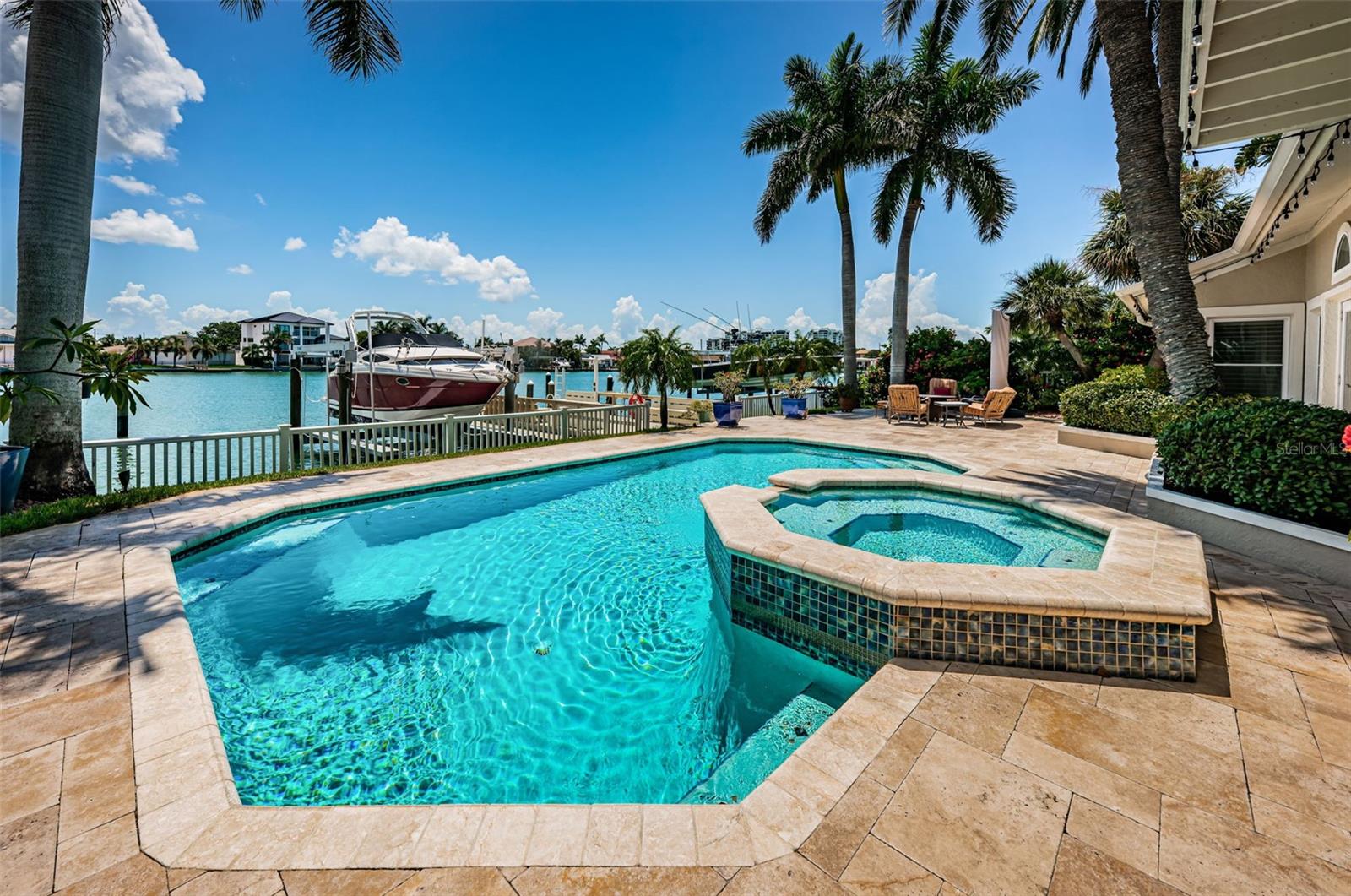 10109 TARPON DR, TREASURE ISLAND, FL, 33706