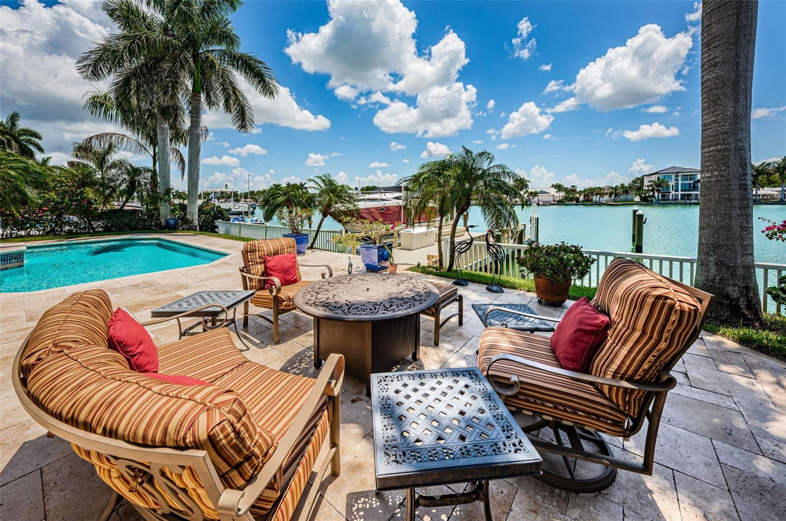 10109 TARPON DR, TREASURE ISLAND, FL, 33706