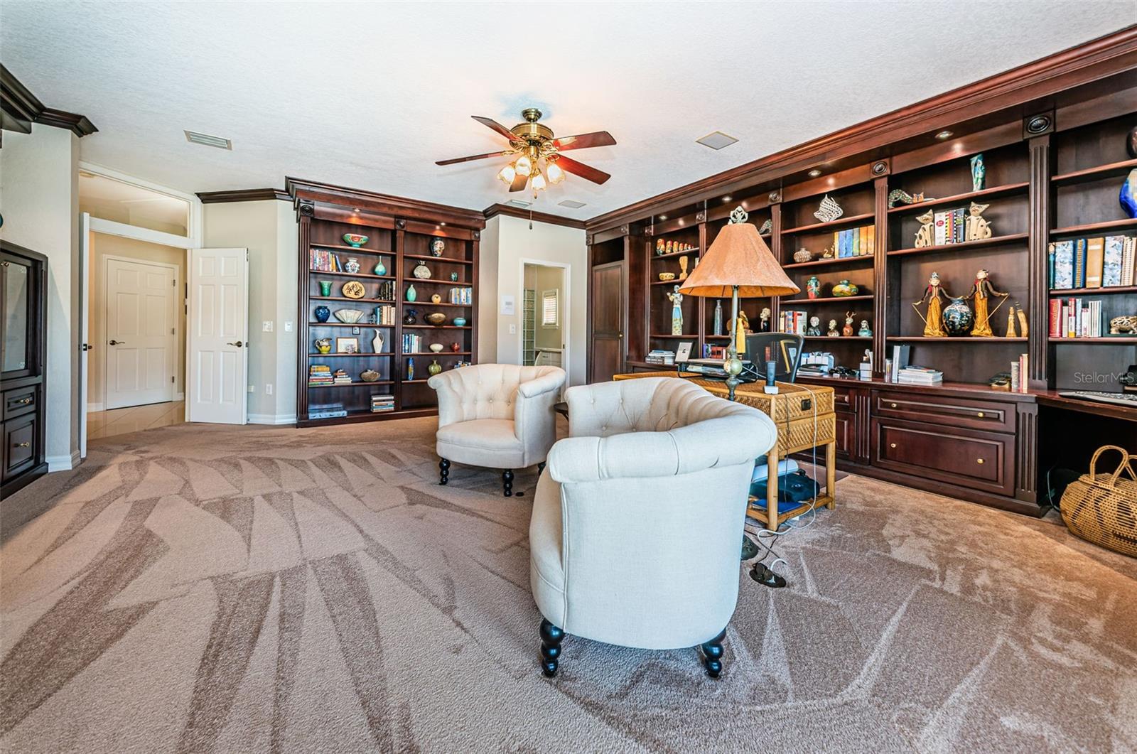 10109 TARPON DR, TREASURE ISLAND, FL, 33706