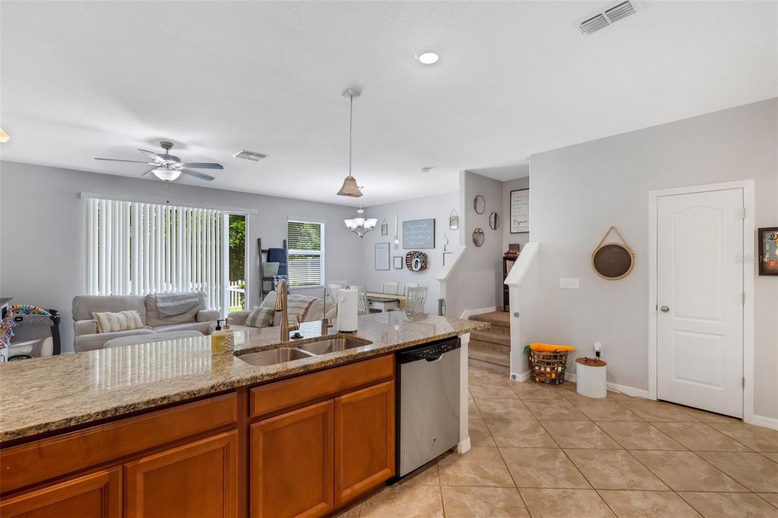 6477 SEDGEFORD DR, LAKELAND, FL, 33811