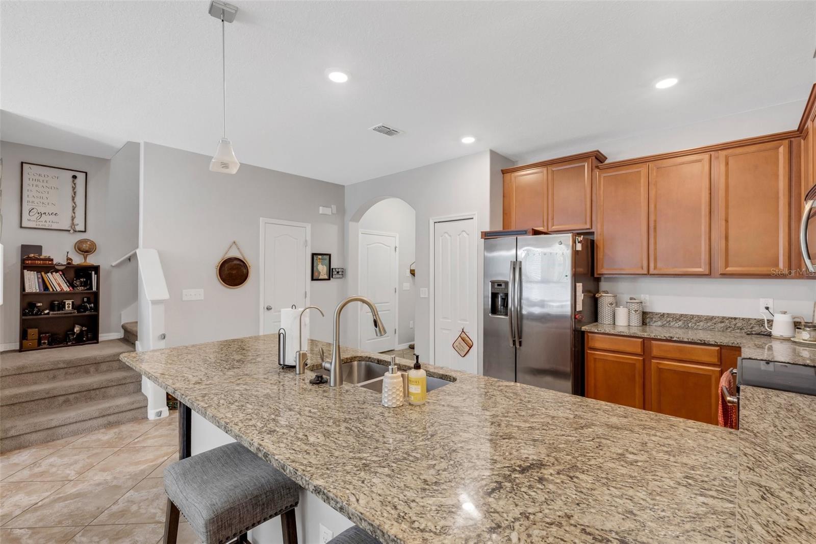 6477 SEDGEFORD DR, LAKELAND, FL, 33811