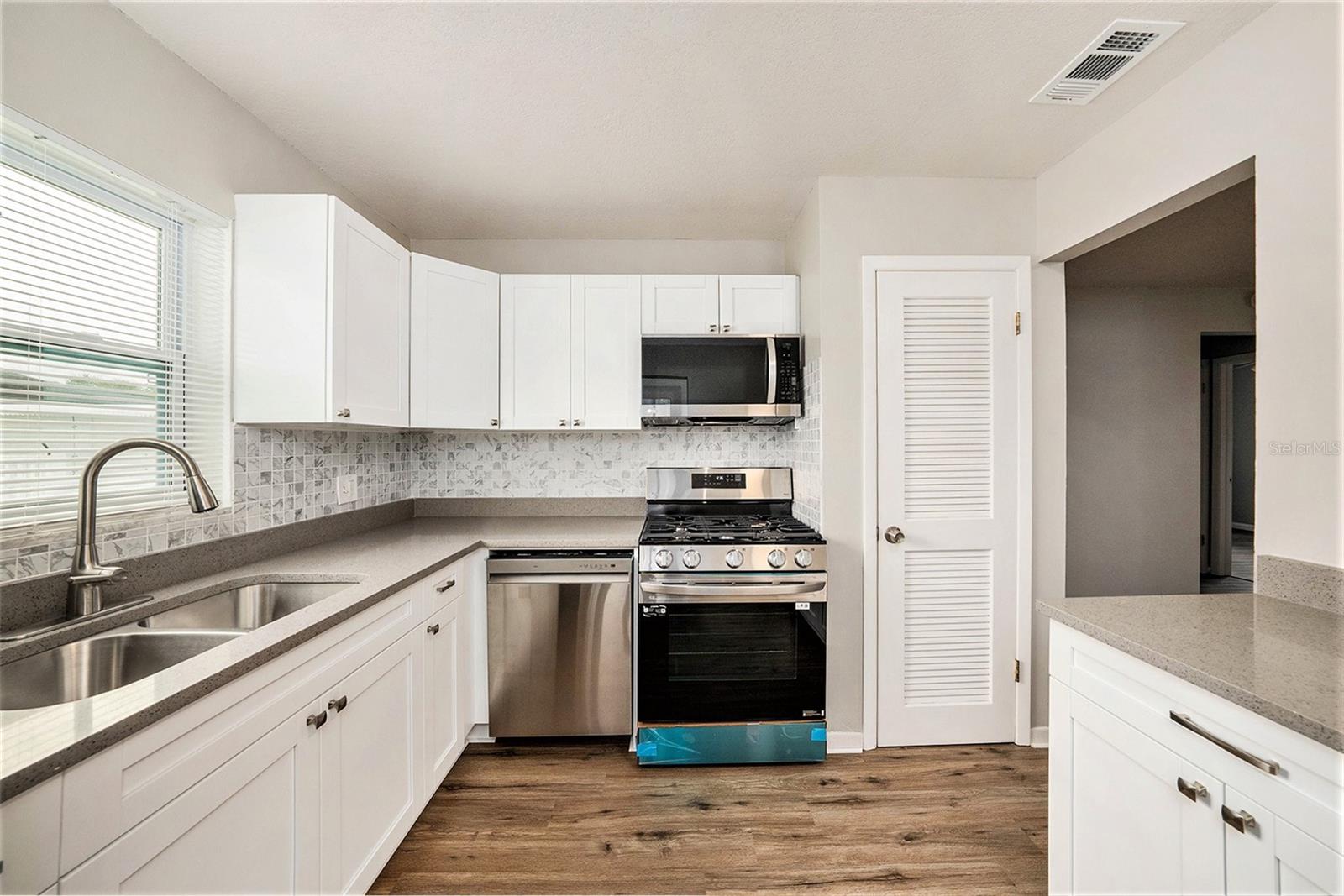 9917 DAFFODIL ST N, PINELLAS PARK, FL, 33782