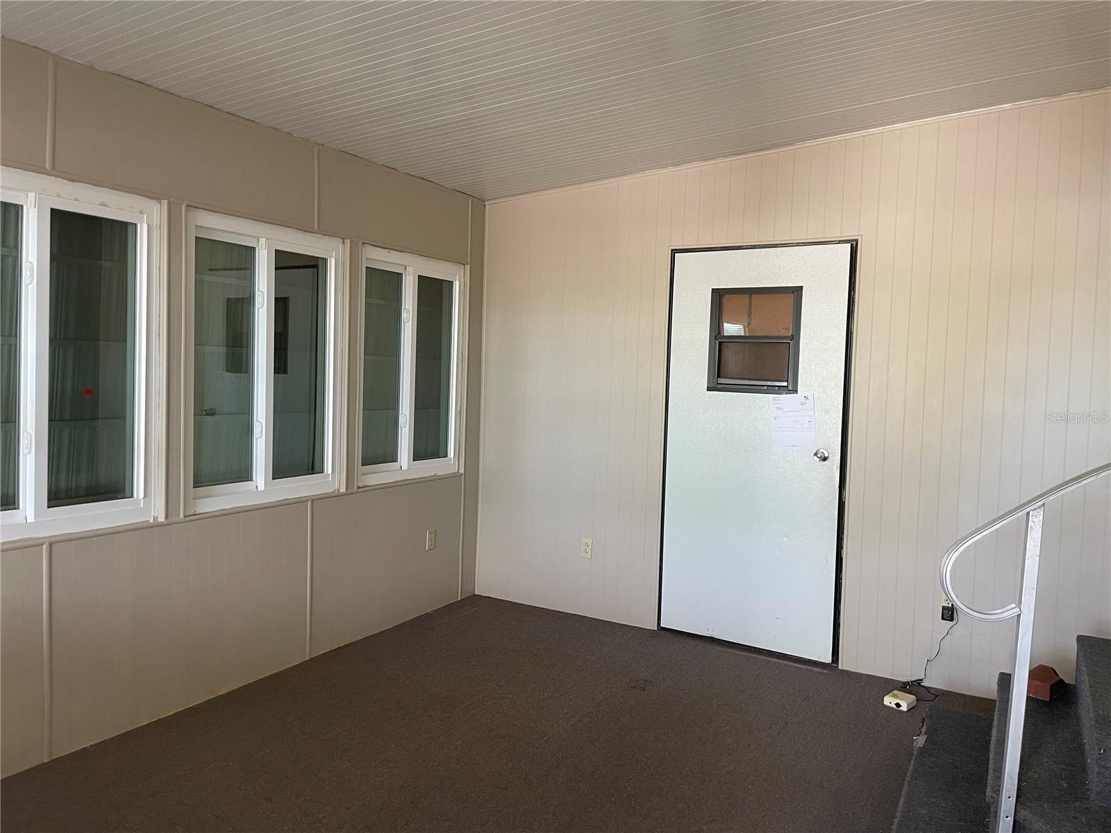 P4931085 Property Photo