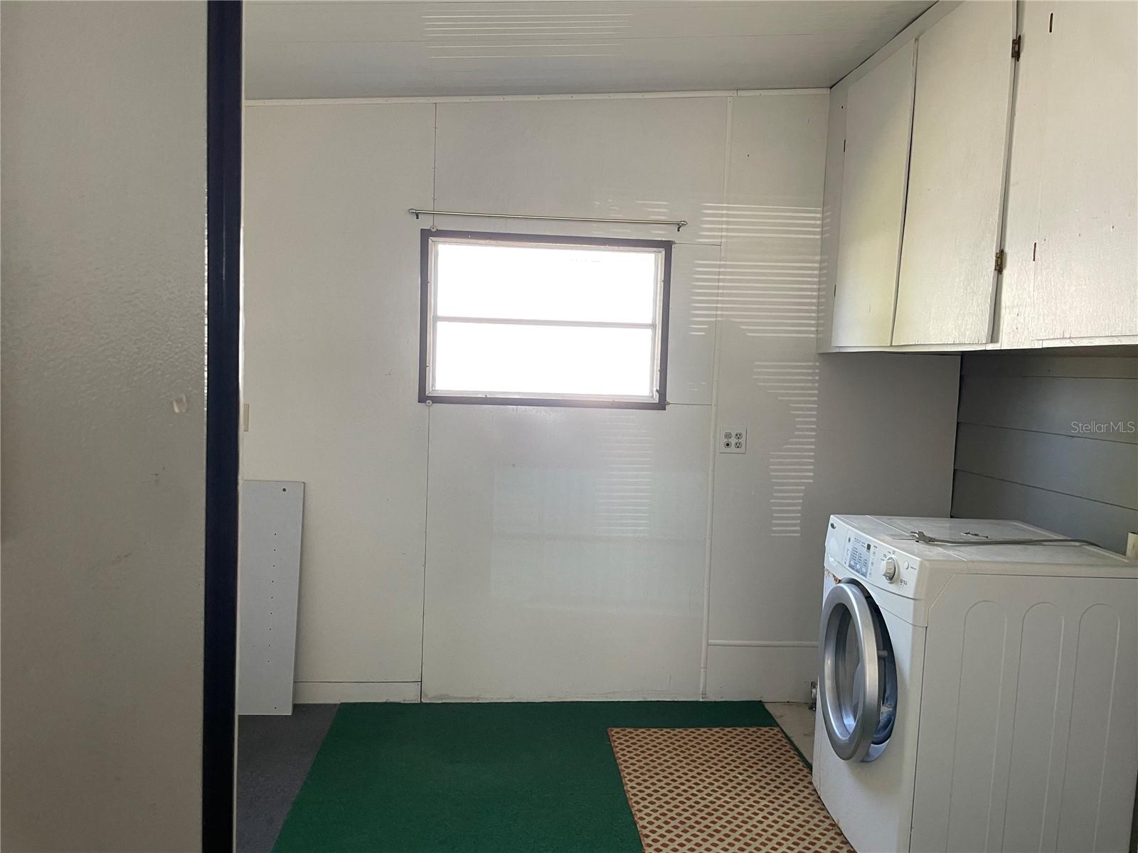 P4931085 Property Photo