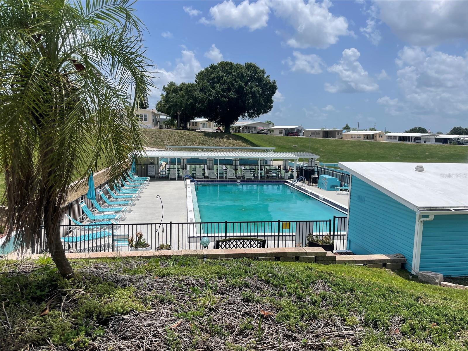 P4931085 Property Photo