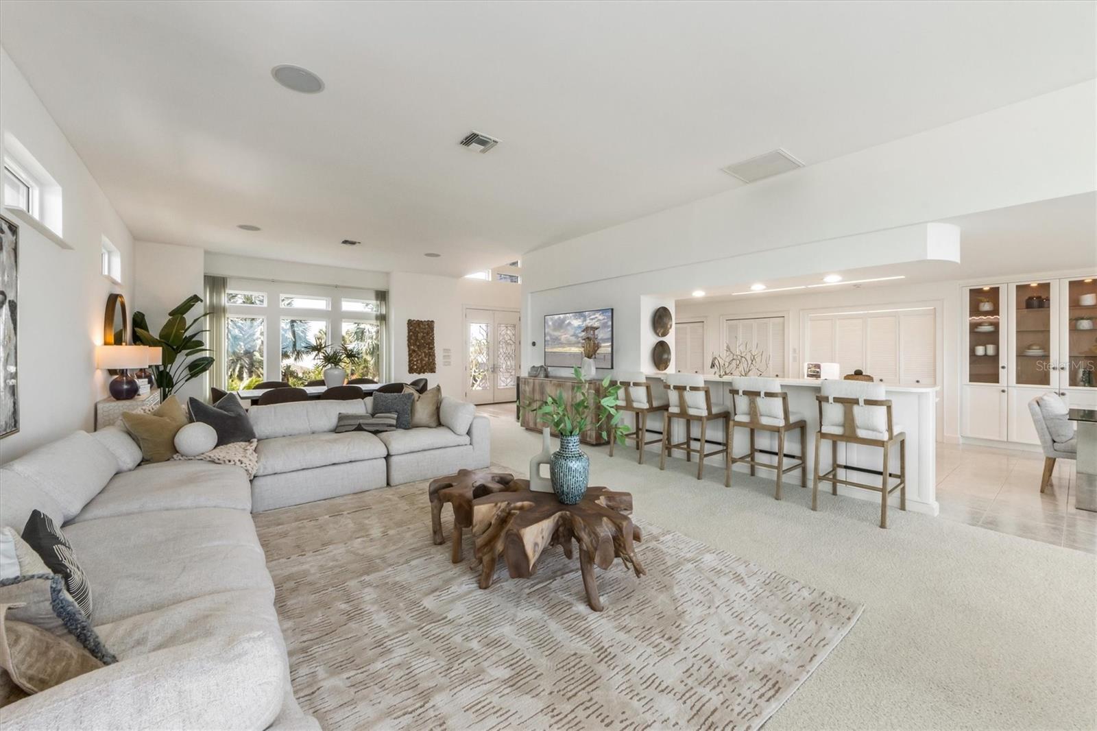 709 KEY ROYALE DR, HOLMES BEACH, FL, 34217