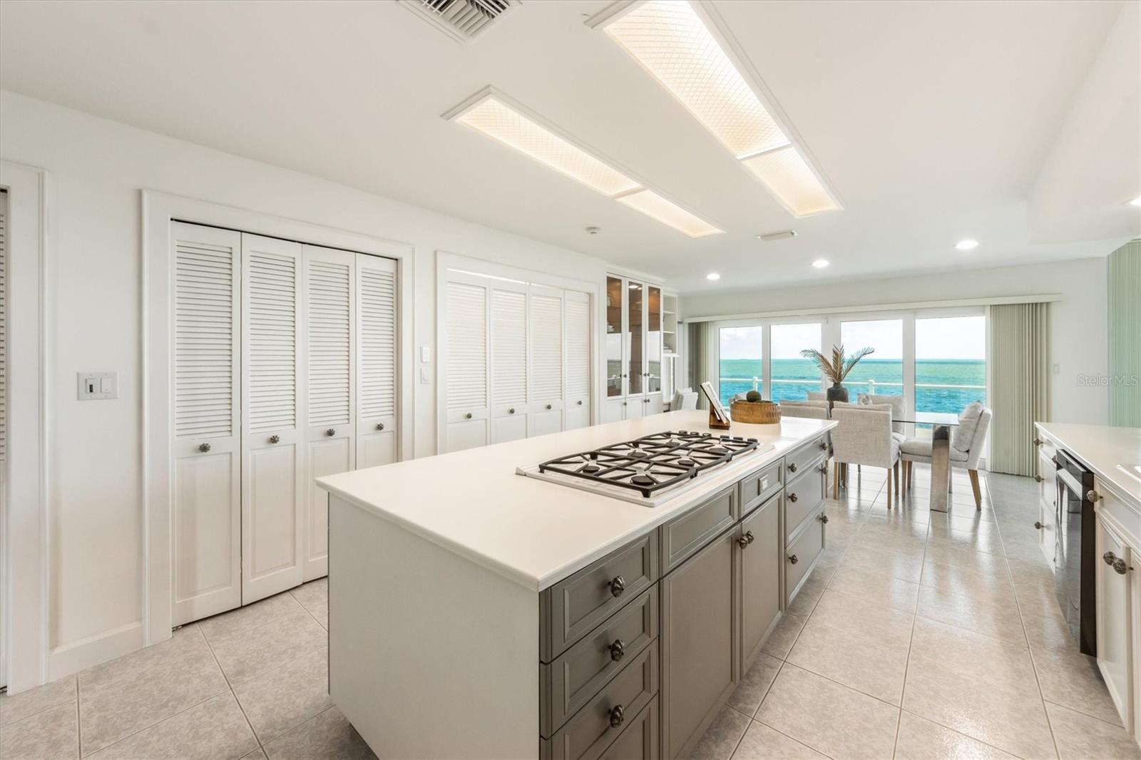 709 KEY ROYALE DR, HOLMES BEACH, FL, 34217