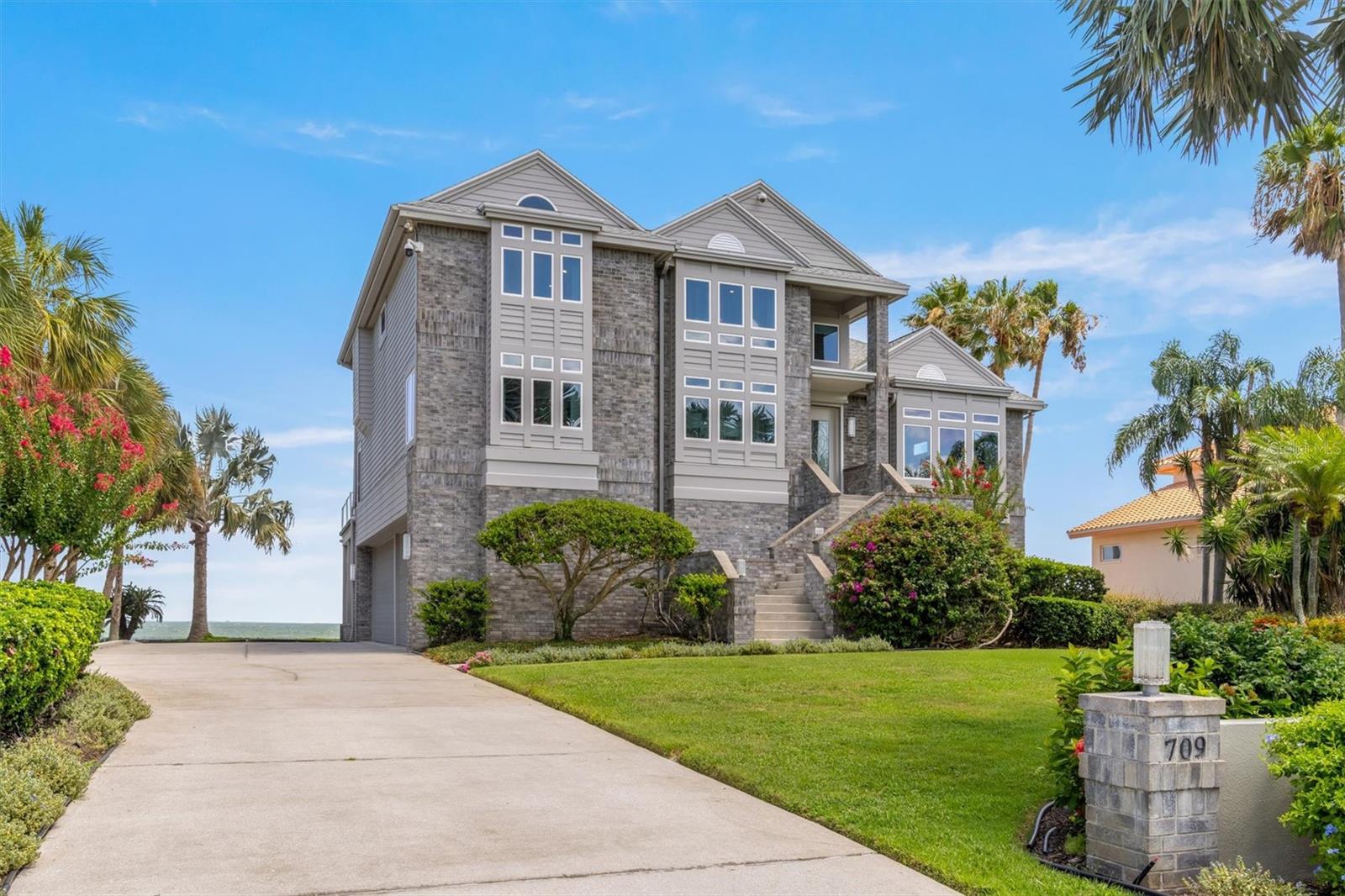 709 KEY ROYALE DR, HOLMES BEACH, FL, 34217