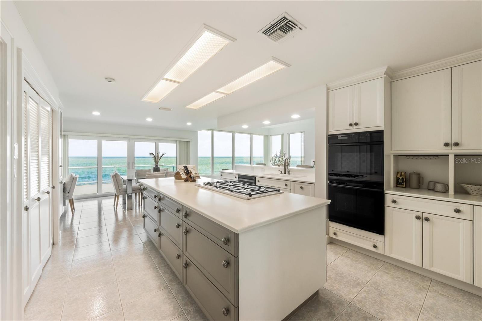 709 KEY ROYALE DR, HOLMES BEACH, FL, 34217
