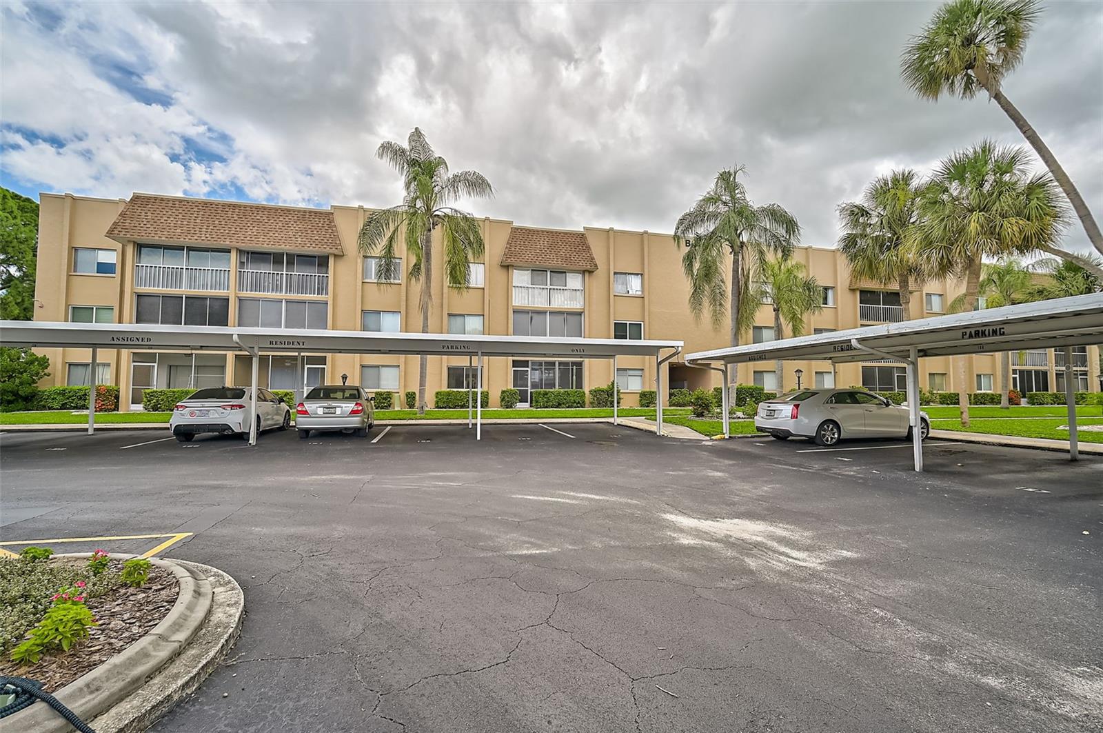 1540 GLEN OAKS DR E #B122, SARASOTA, FL, 34232