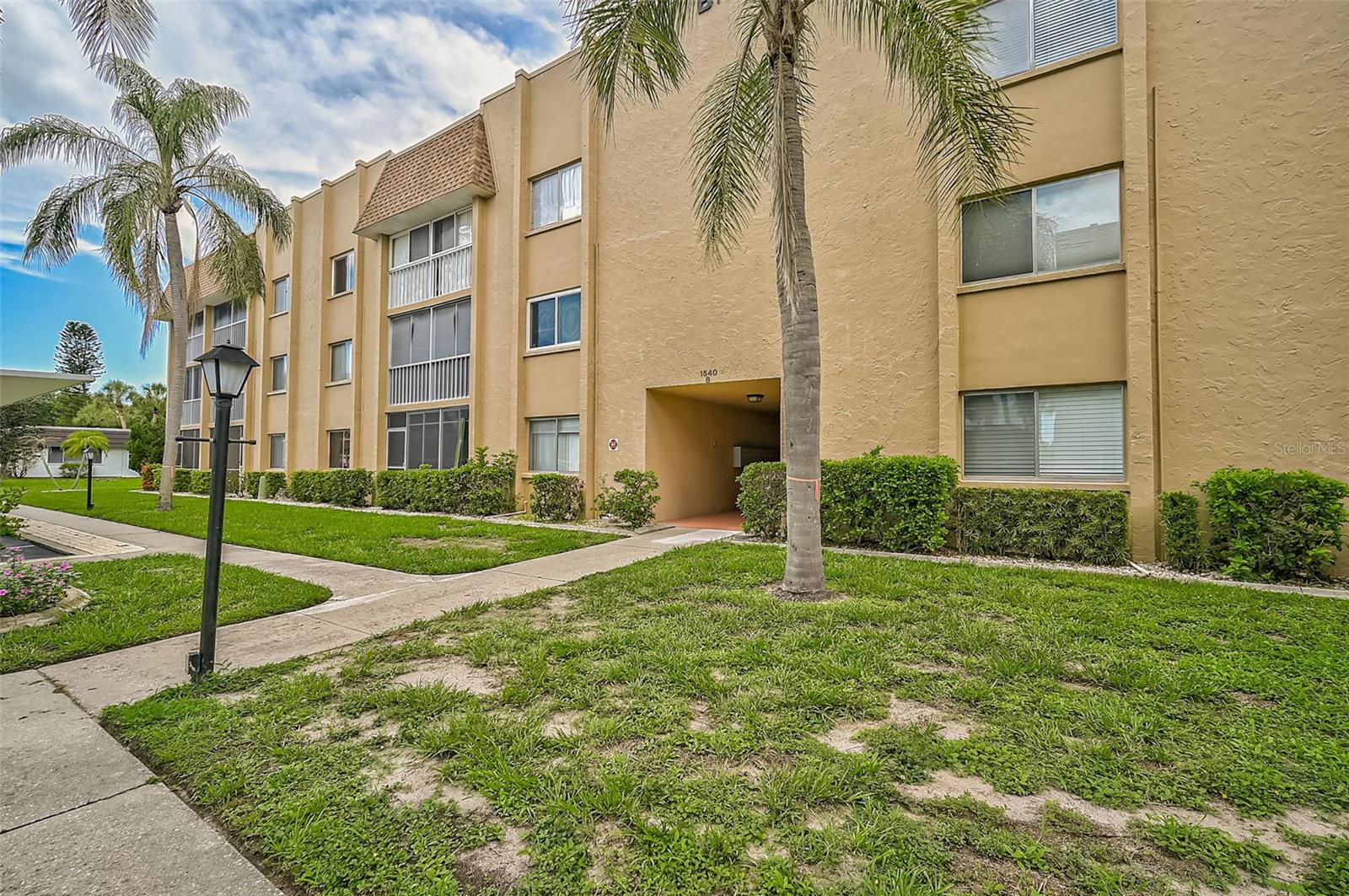 1540 GLEN OAKS DR E #B122, SARASOTA, FL, 34232