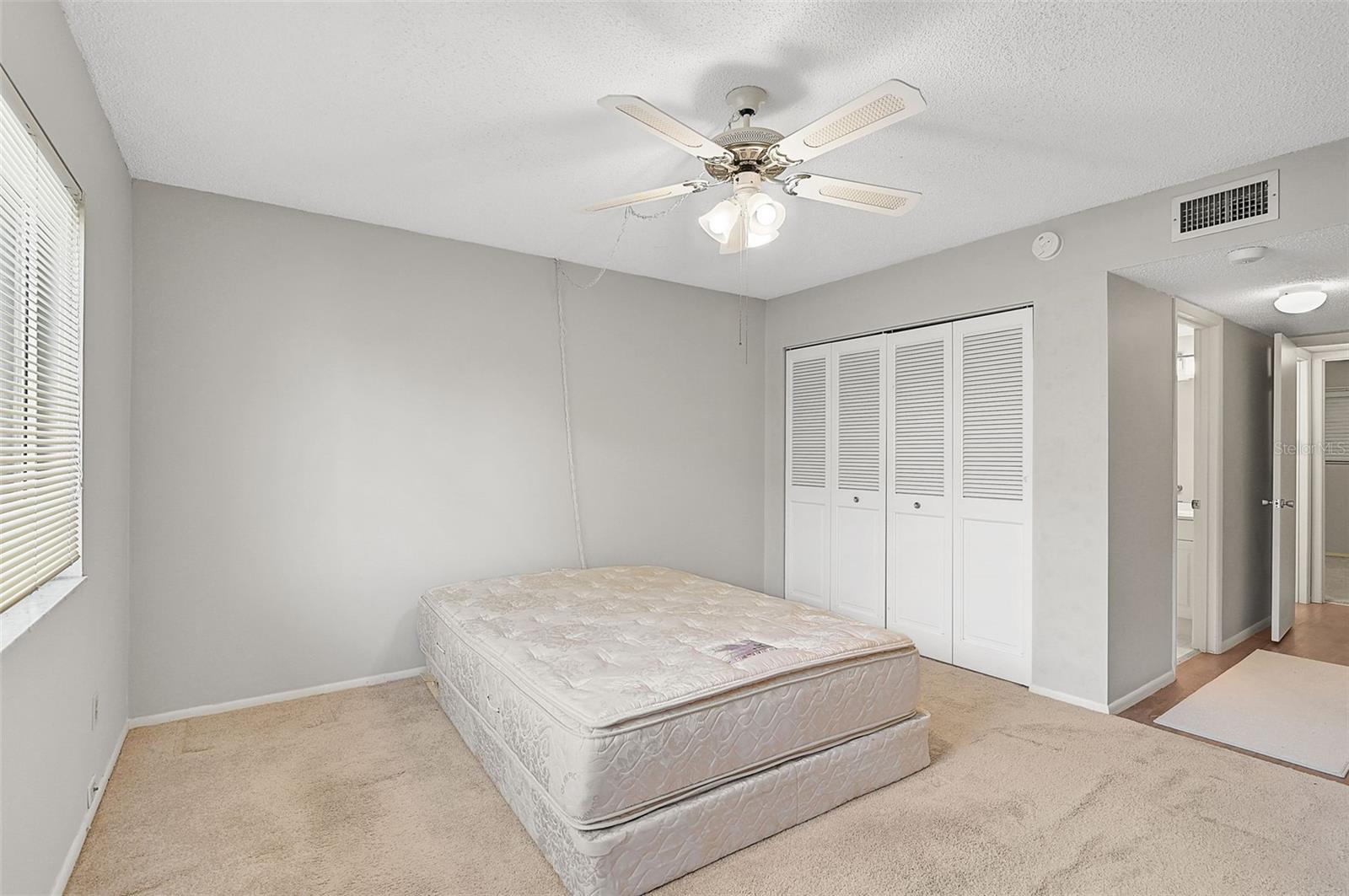 1540 GLEN OAKS DR E #B122, SARASOTA, FL, 34232