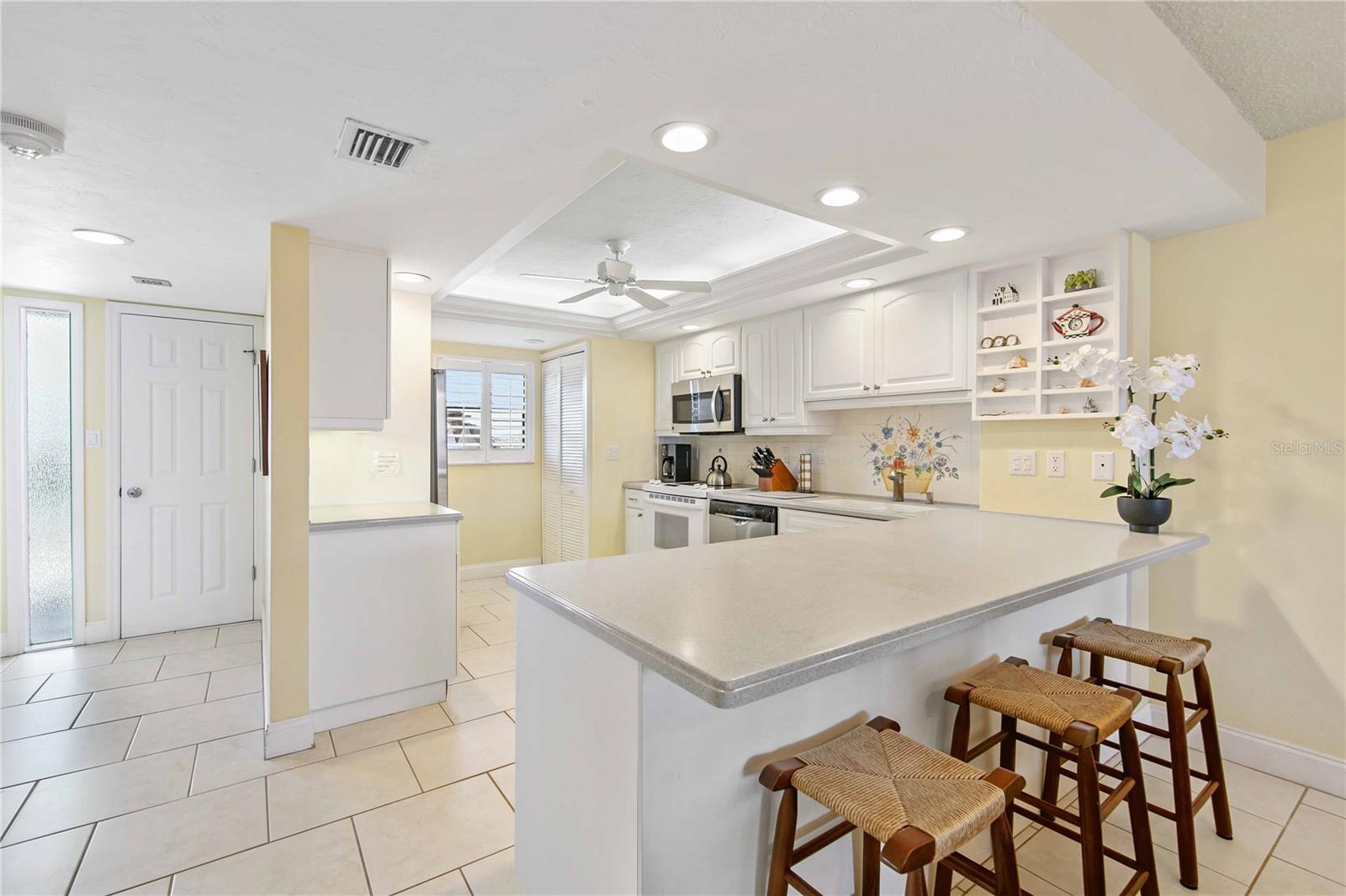 6480 MIDNIGHT PASS RD #503, SARASOTA, FL, 34242