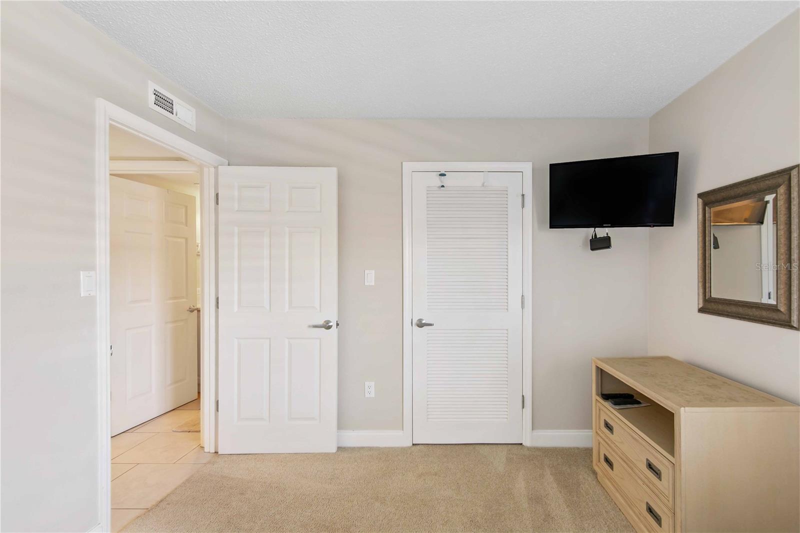 6480 MIDNIGHT PASS RD #503, SARASOTA, FL, 34242