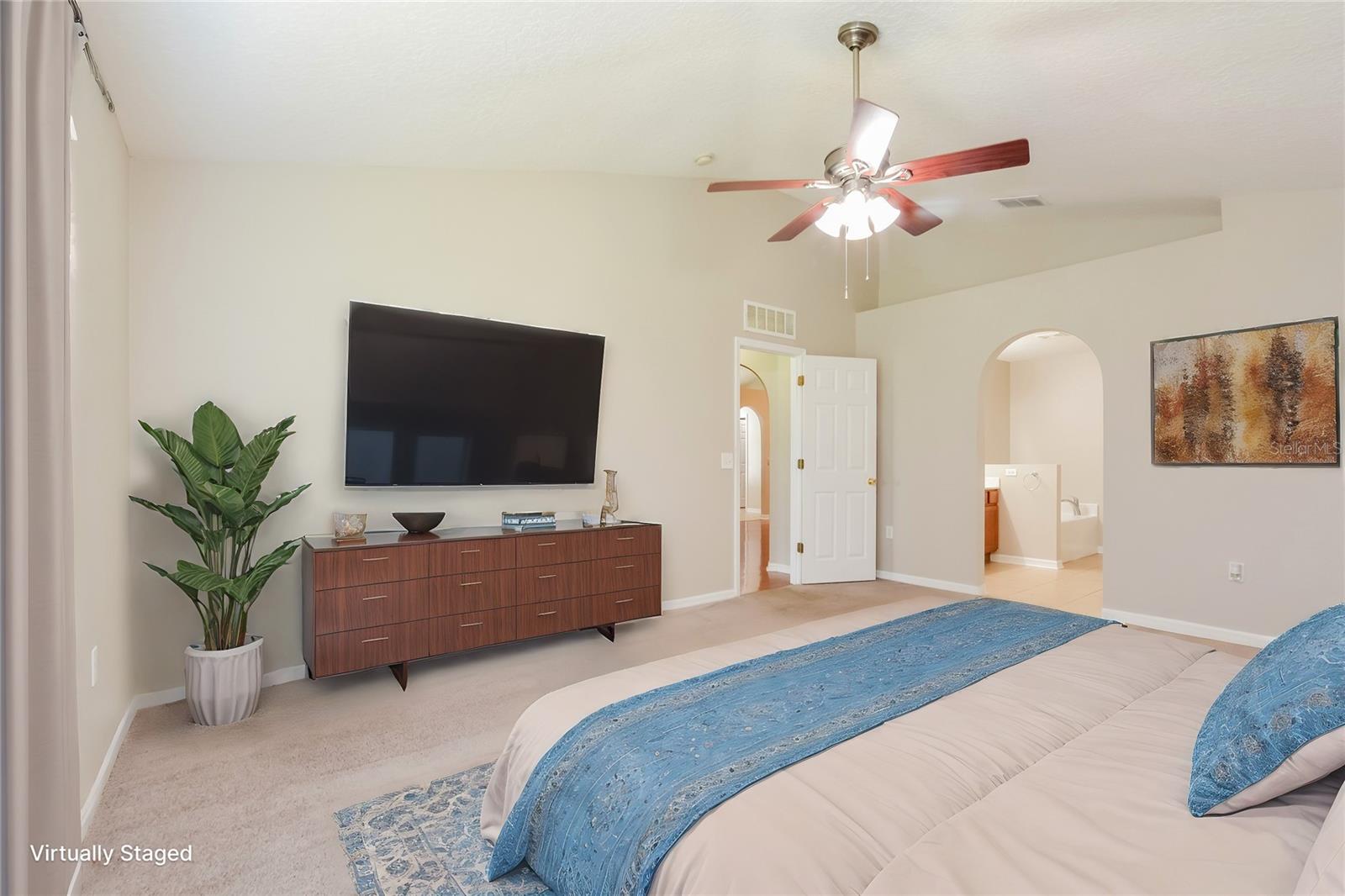 31817 SUNPARK CIR, LEESBURG, FL, 34748