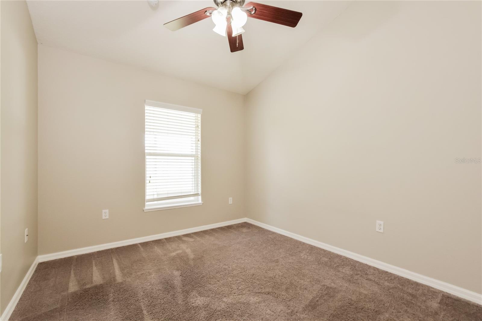 31817 SUNPARK CIR, LEESBURG, FL, 34748