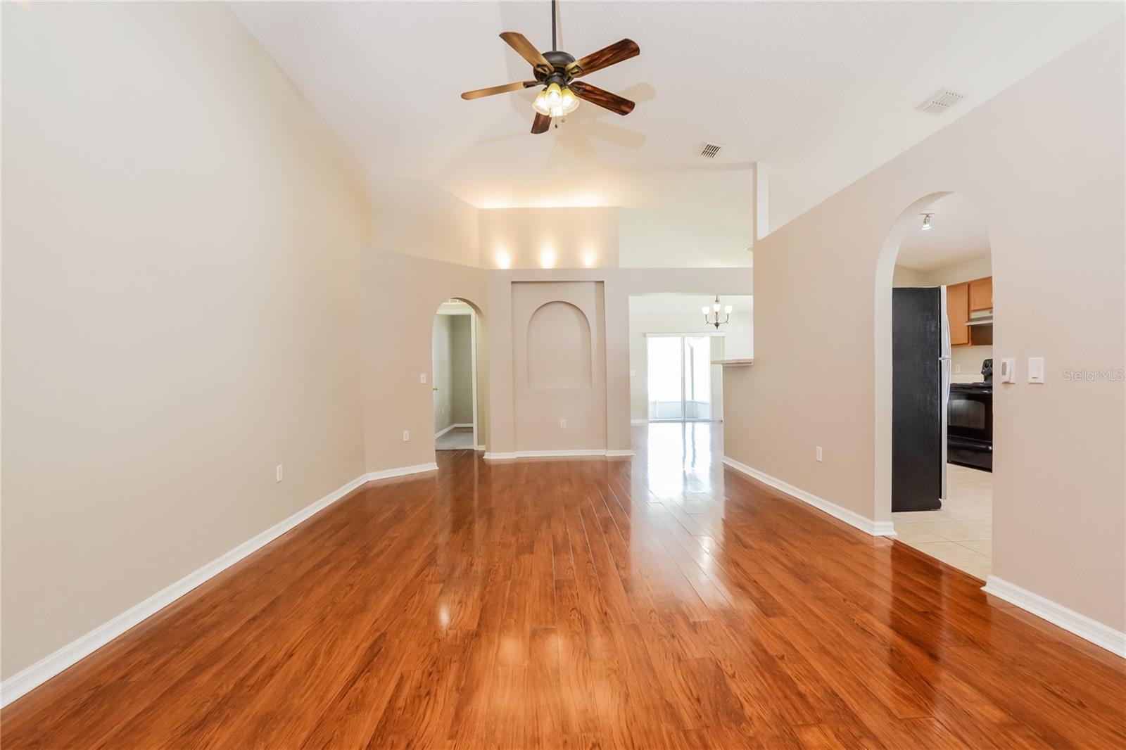 31817 SUNPARK CIR, LEESBURG, FL, 34748