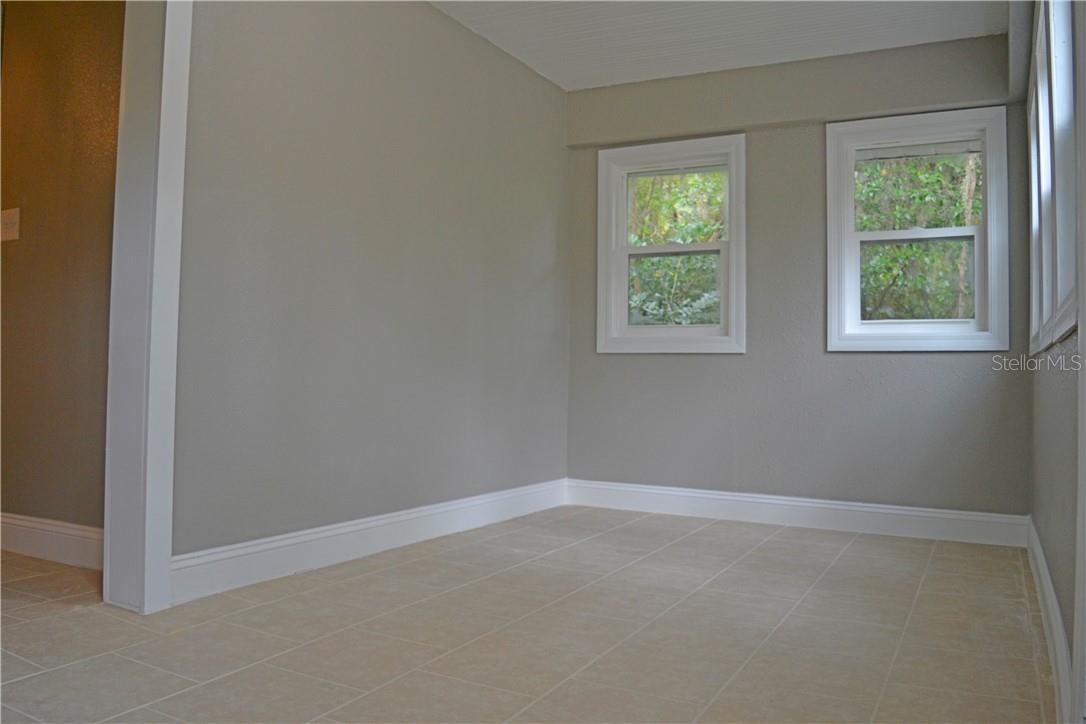 647 S DELAWARE AVE, DELAND, FL, 32720