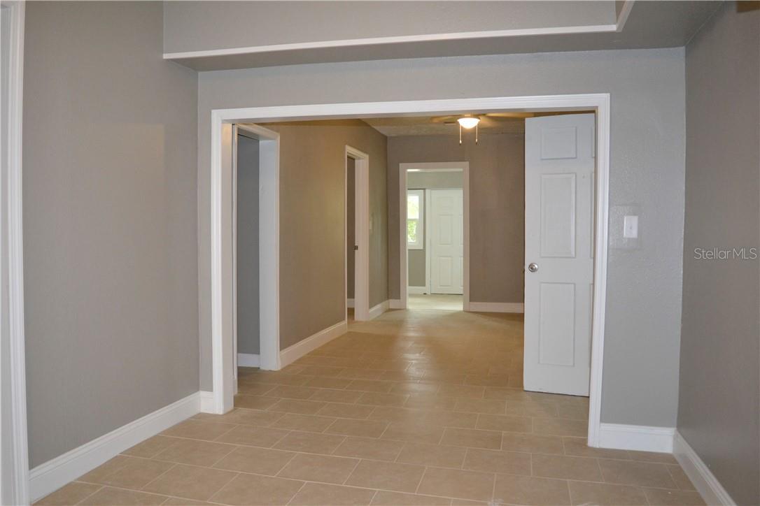 647 S DELAWARE AVE, DELAND, FL, 32720