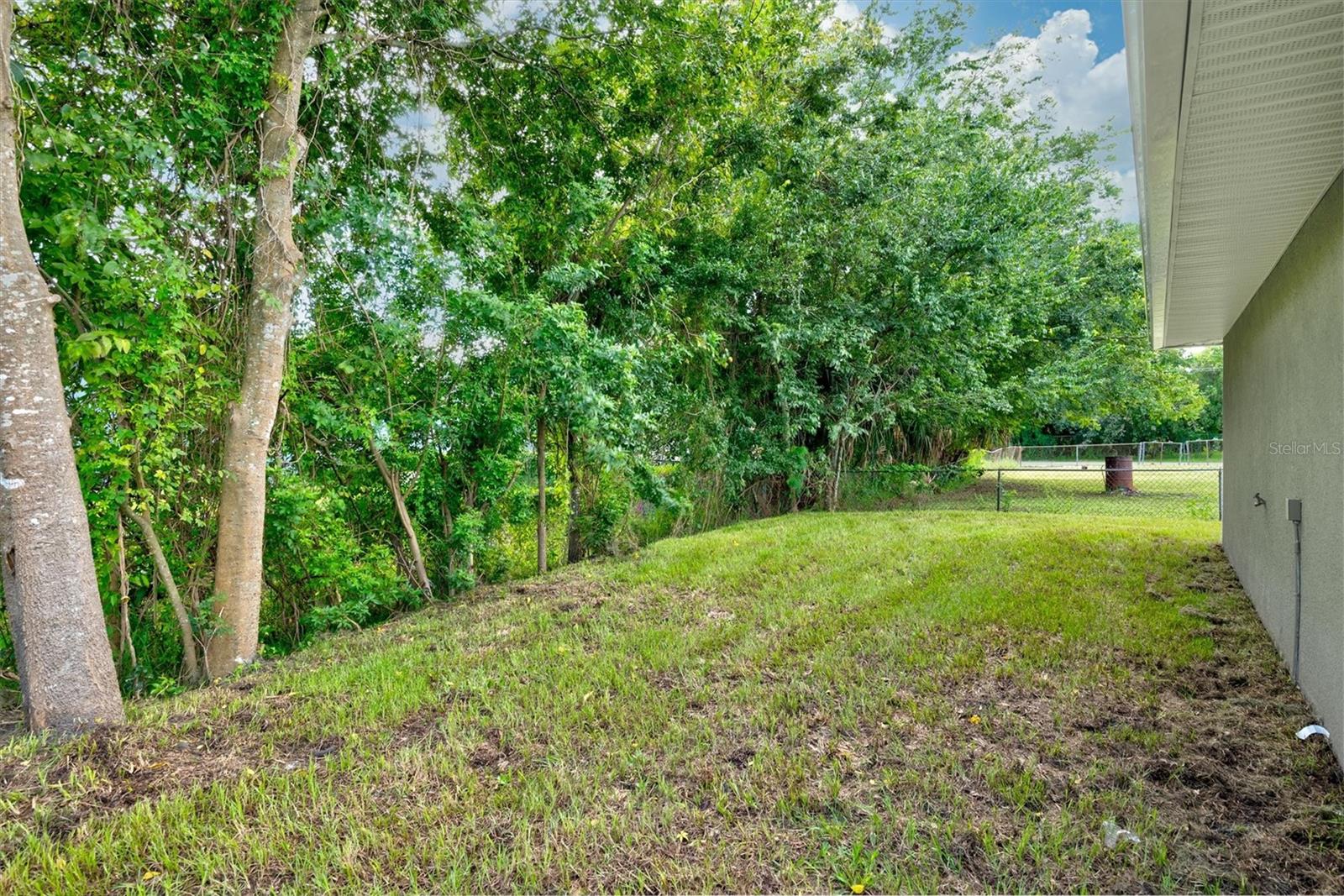 2261 GREENWAY ST, SANFORD, FL, 32771