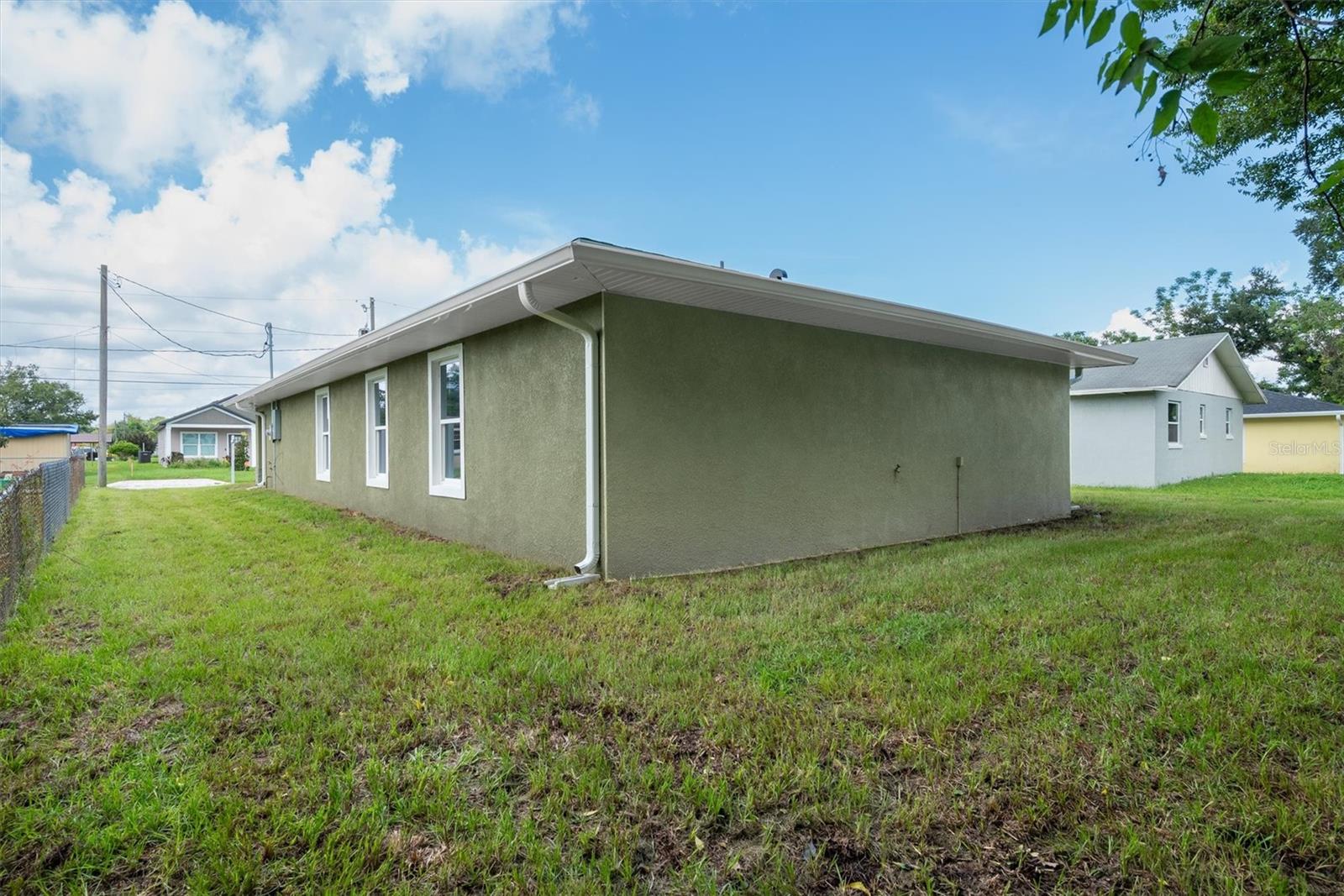 2261 GREENWAY ST, SANFORD, FL, 32771