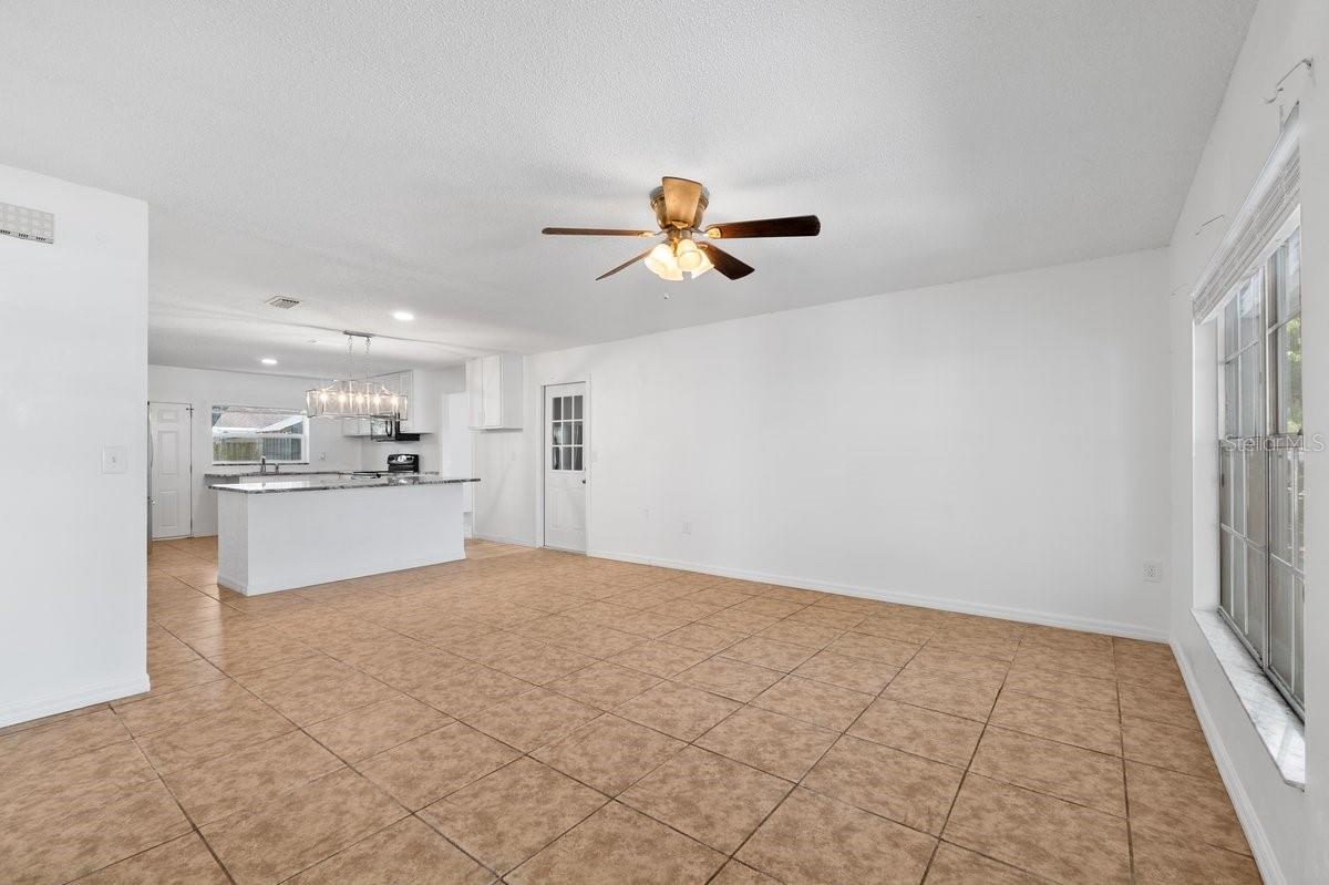 2232 CRYSTAL GROVE LN, LAKELAND, FL, 33801