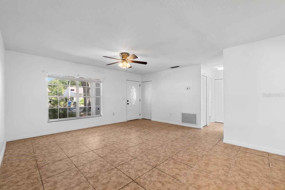 2232 CRYSTAL GROVE LN, LAKELAND, FL, 33801
