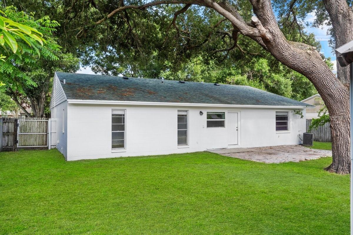 2232 CRYSTAL GROVE LN, LAKELAND, FL, 33801