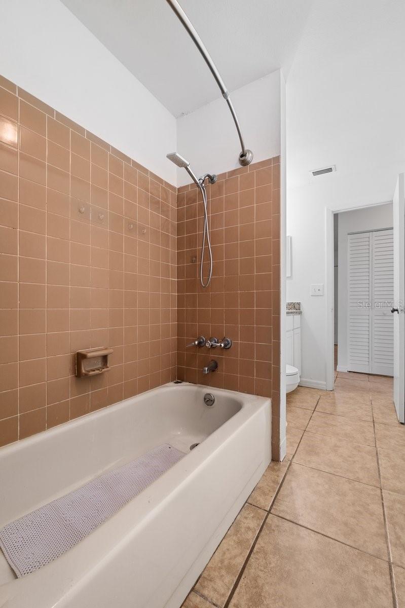 2232 CRYSTAL GROVE LN, LAKELAND, FL, 33801