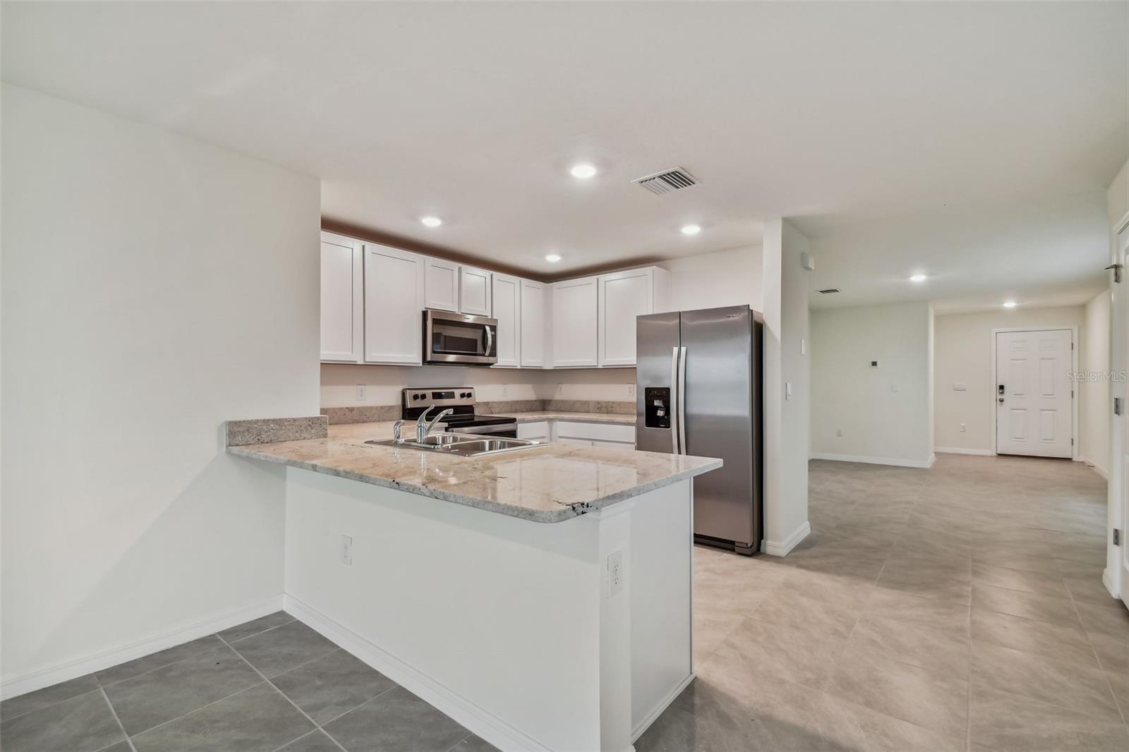 5552 LOGAN CAVE AVE, WIMAUMA, FL, 33598