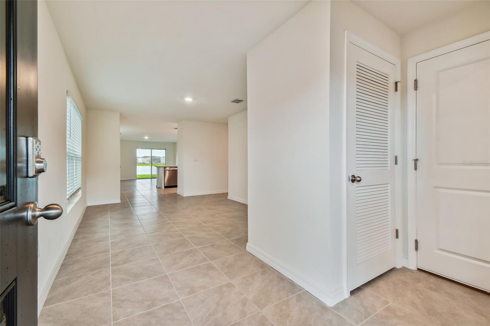 5552 LOGAN CAVE AVE, WIMAUMA, FL, 33598