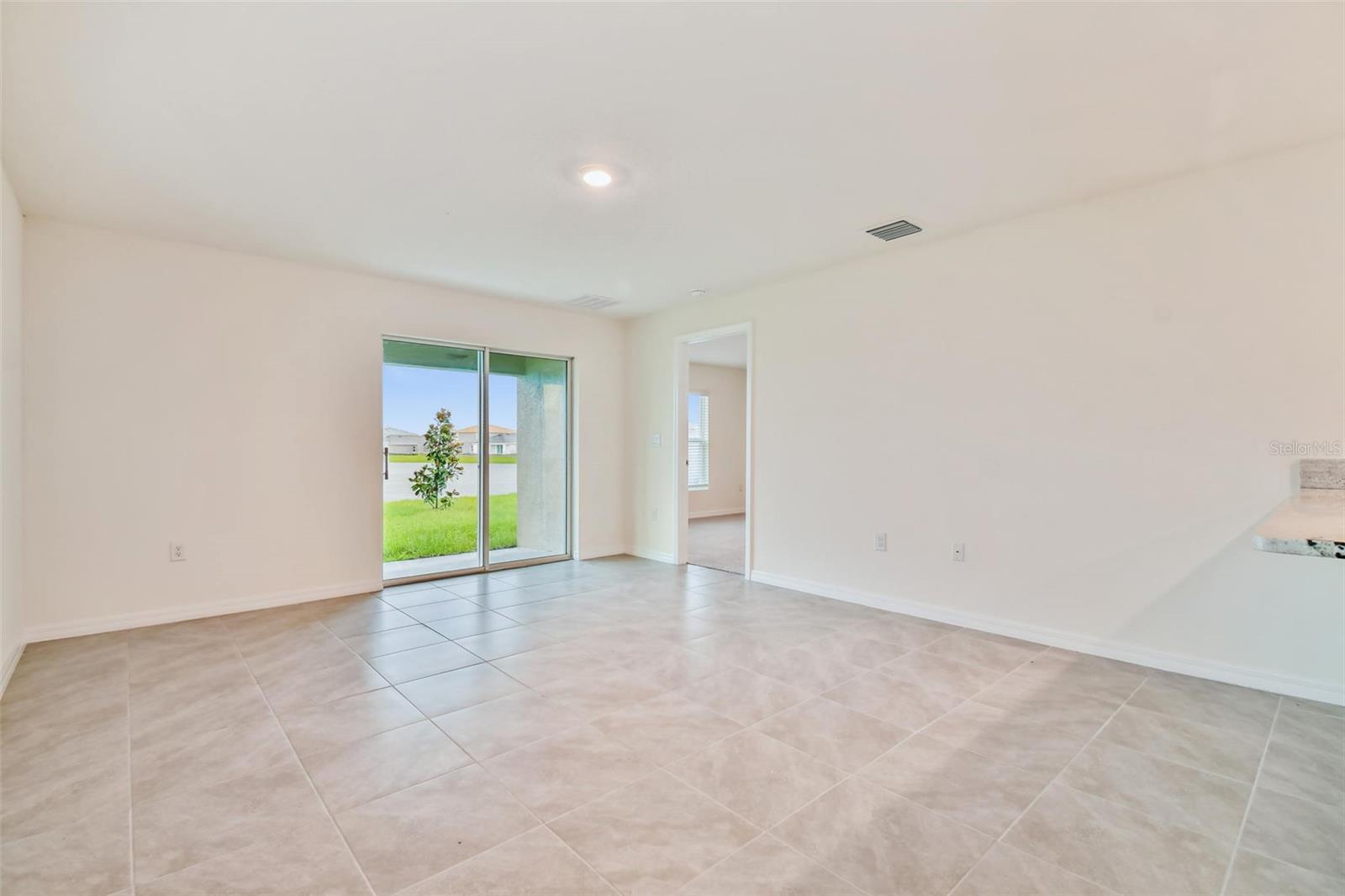 5552 LOGAN CAVE AVE, WIMAUMA, FL, 33598