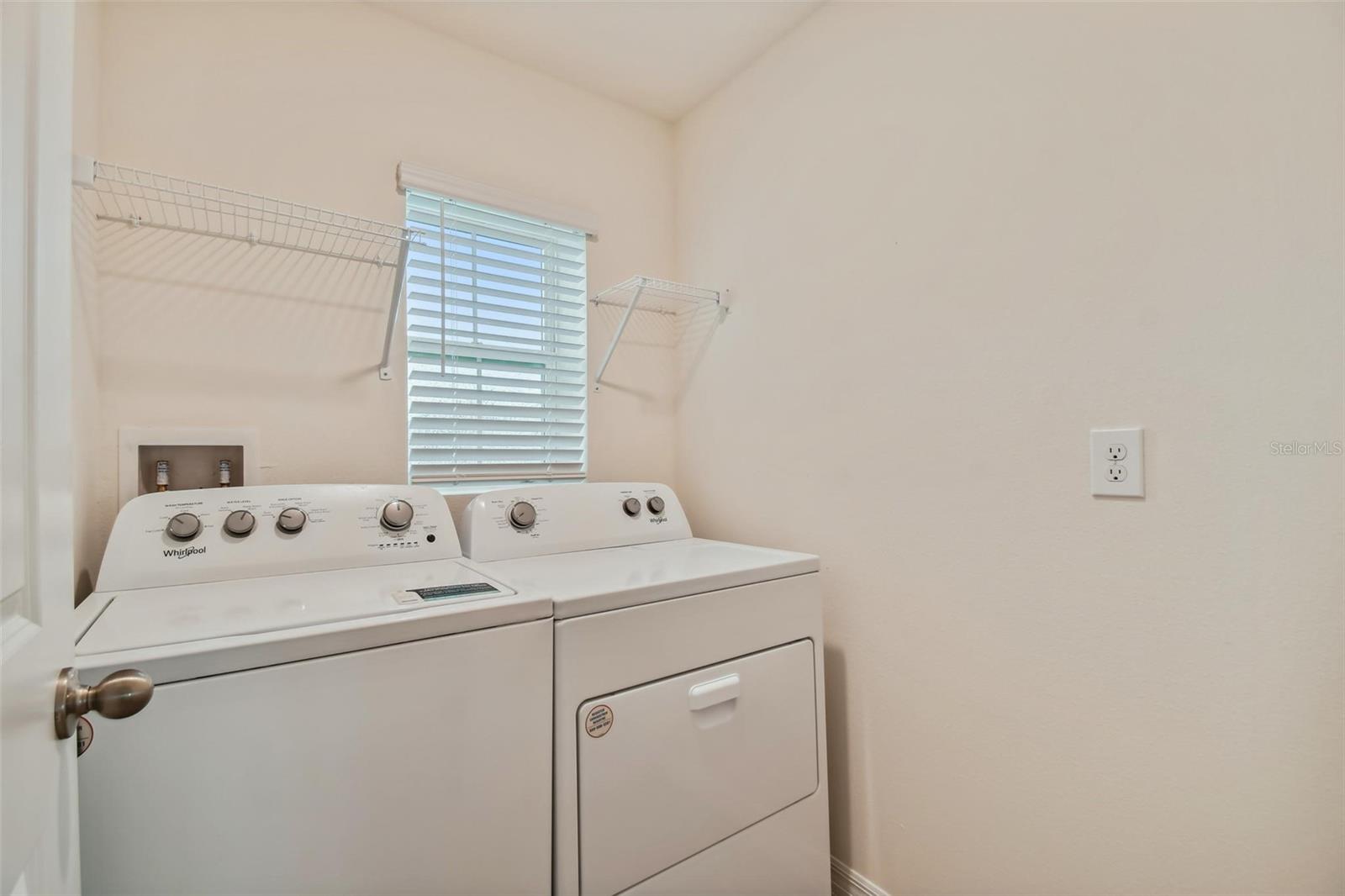 5552 LOGAN CAVE AVE, WIMAUMA, FL, 33598