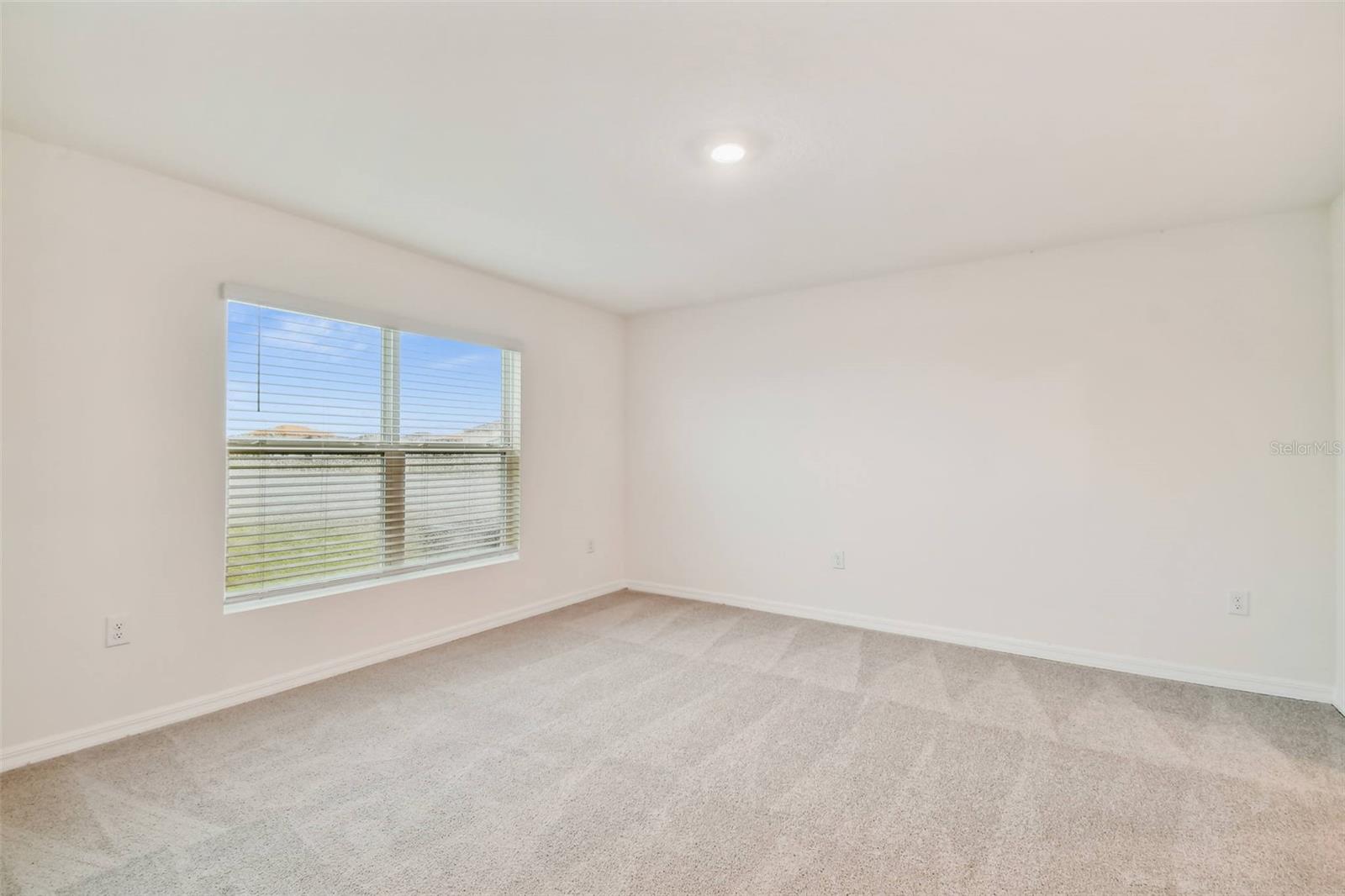 5552 LOGAN CAVE AVE, WIMAUMA, FL, 33598