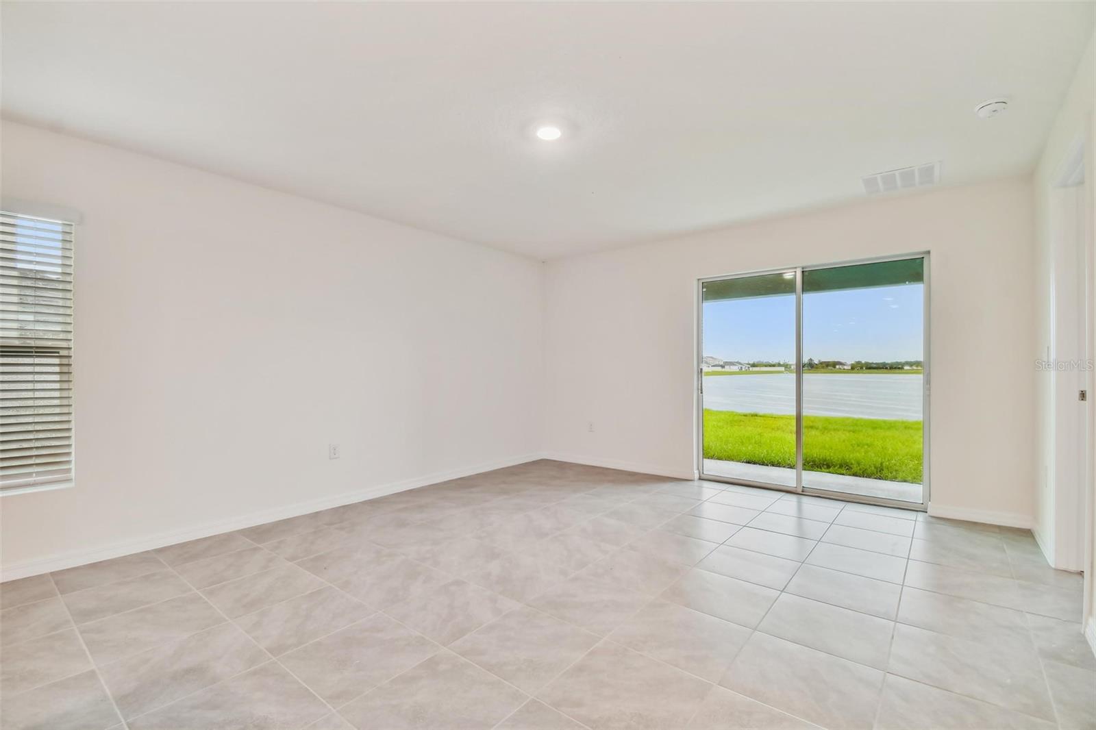 5552 LOGAN CAVE AVE, WIMAUMA, FL, 33598