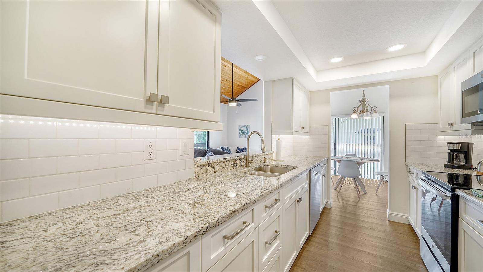 3017 WILLOW GRN #18, SARASOTA, FL, 34235