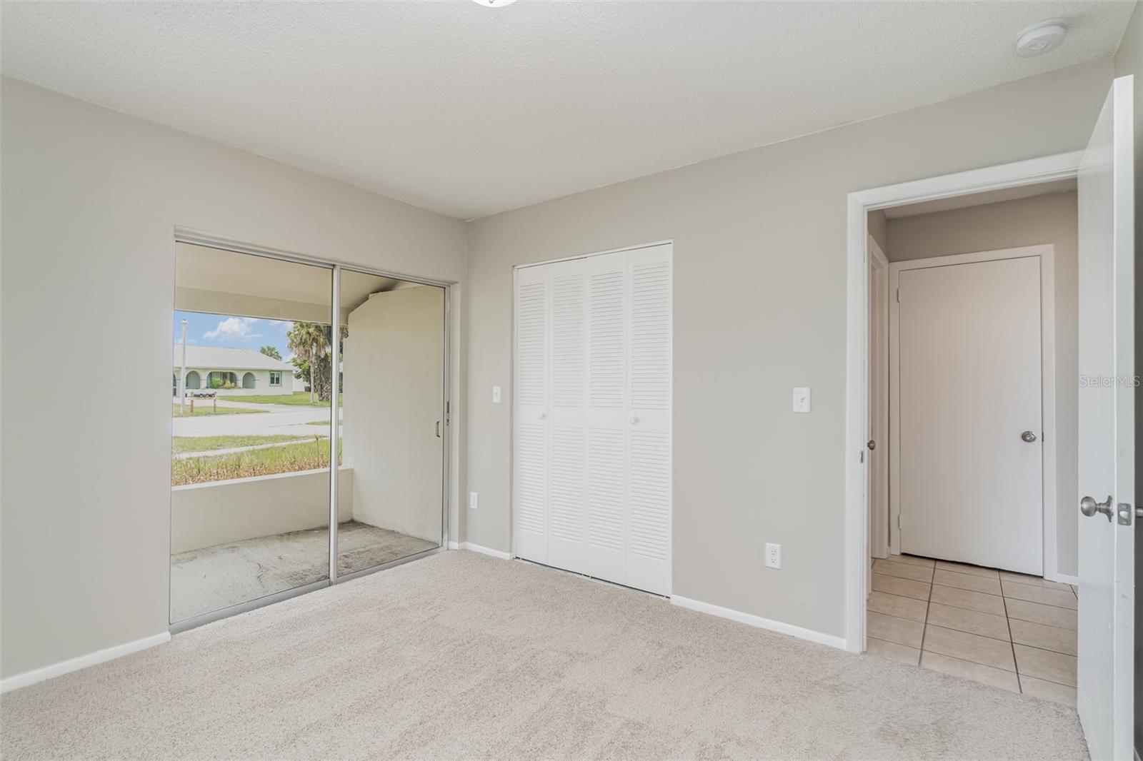 6512 COLISEUM BLVD, PORT CHARLOTTE, FL, 33981