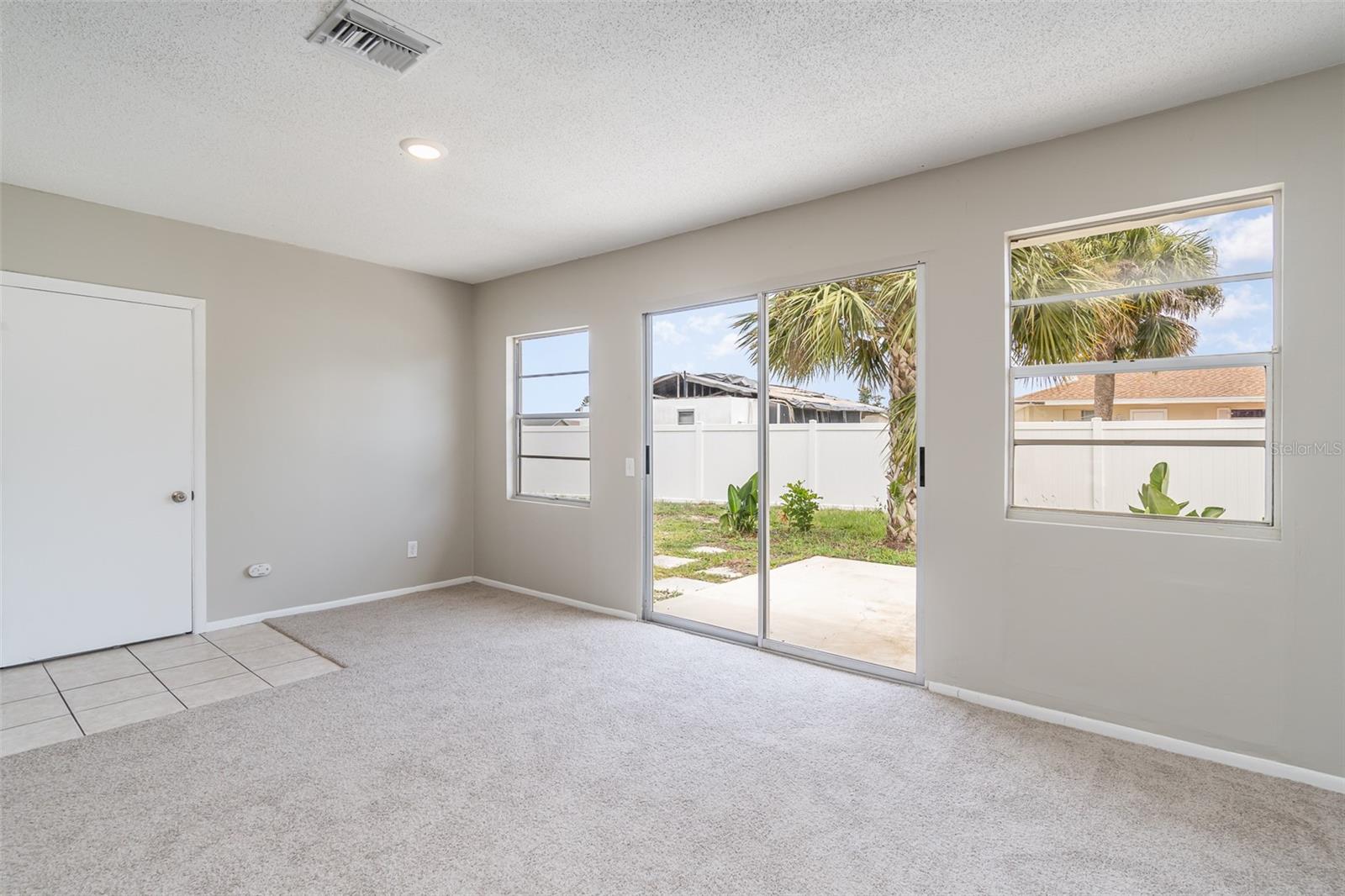 6512 COLISEUM BLVD, PORT CHARLOTTE, FL, 33981