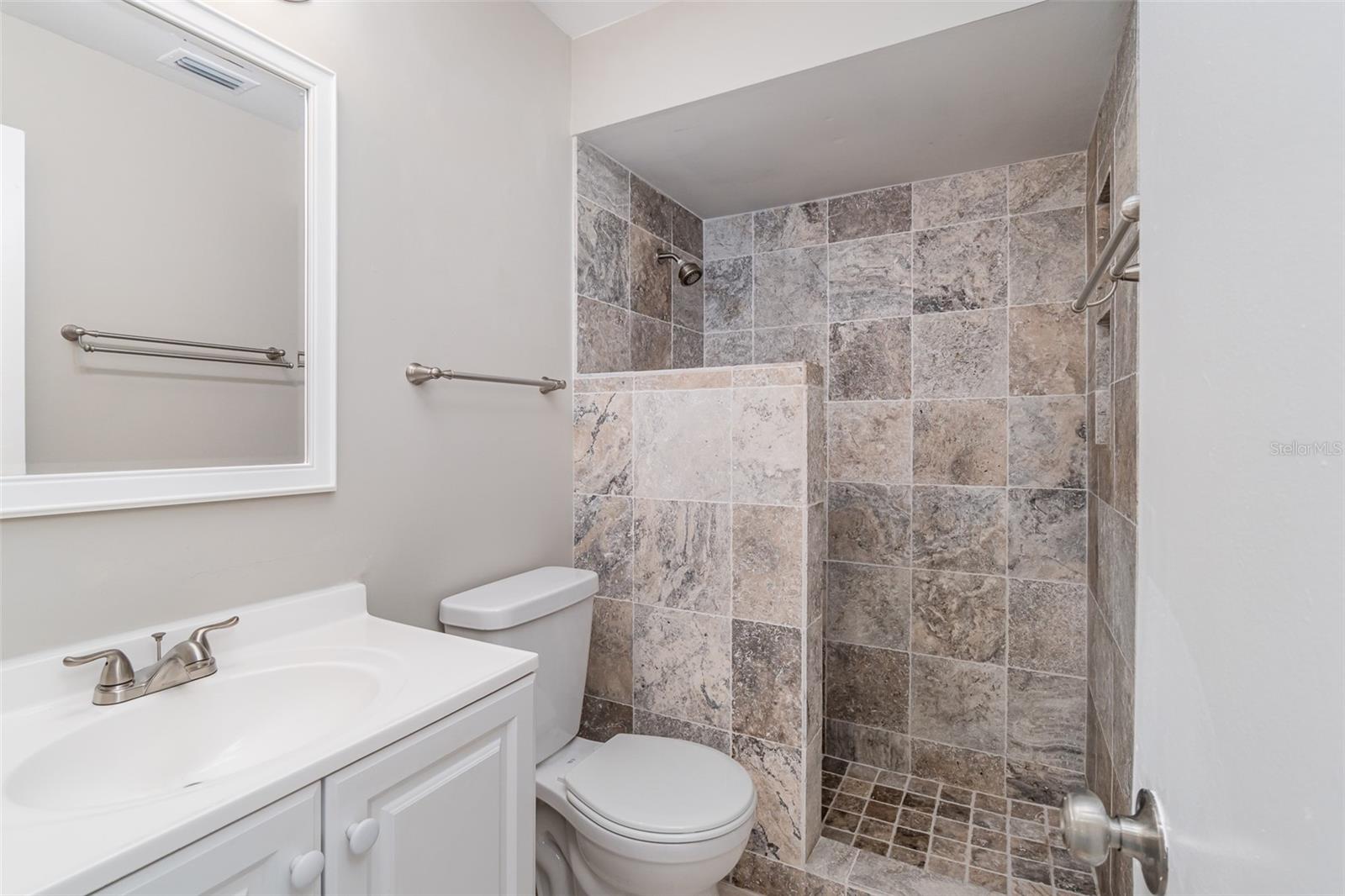 6512 COLISEUM BLVD, PORT CHARLOTTE, FL, 33981