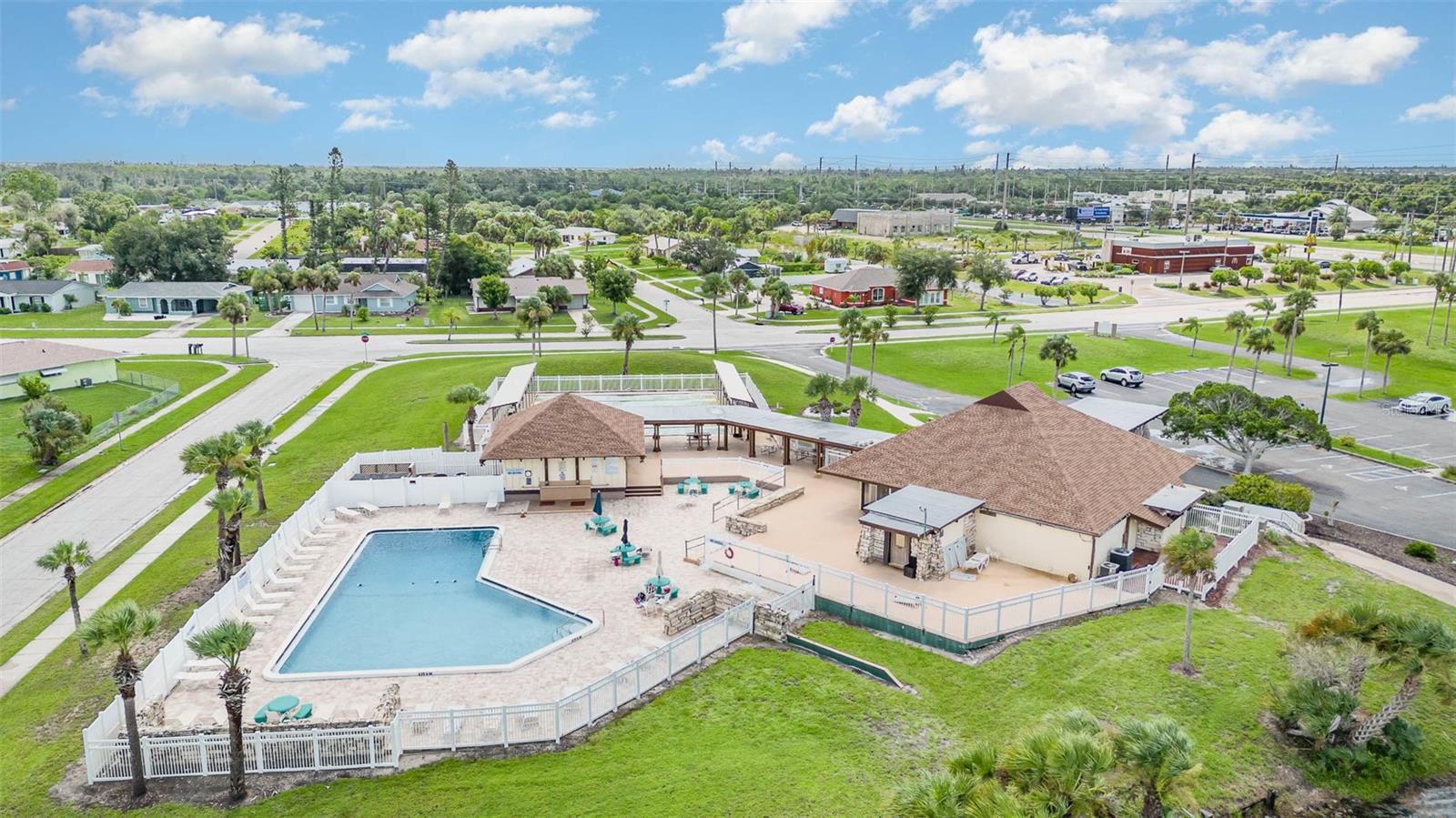 6512 COLISEUM BLVD, PORT CHARLOTTE, FL, 33981