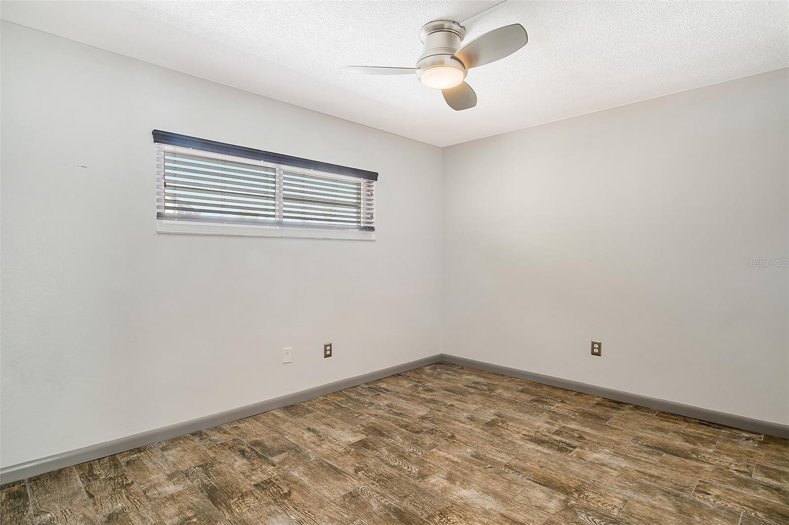 1350 N PORTOFINO DR #310, SARASOTA, FL, 34242