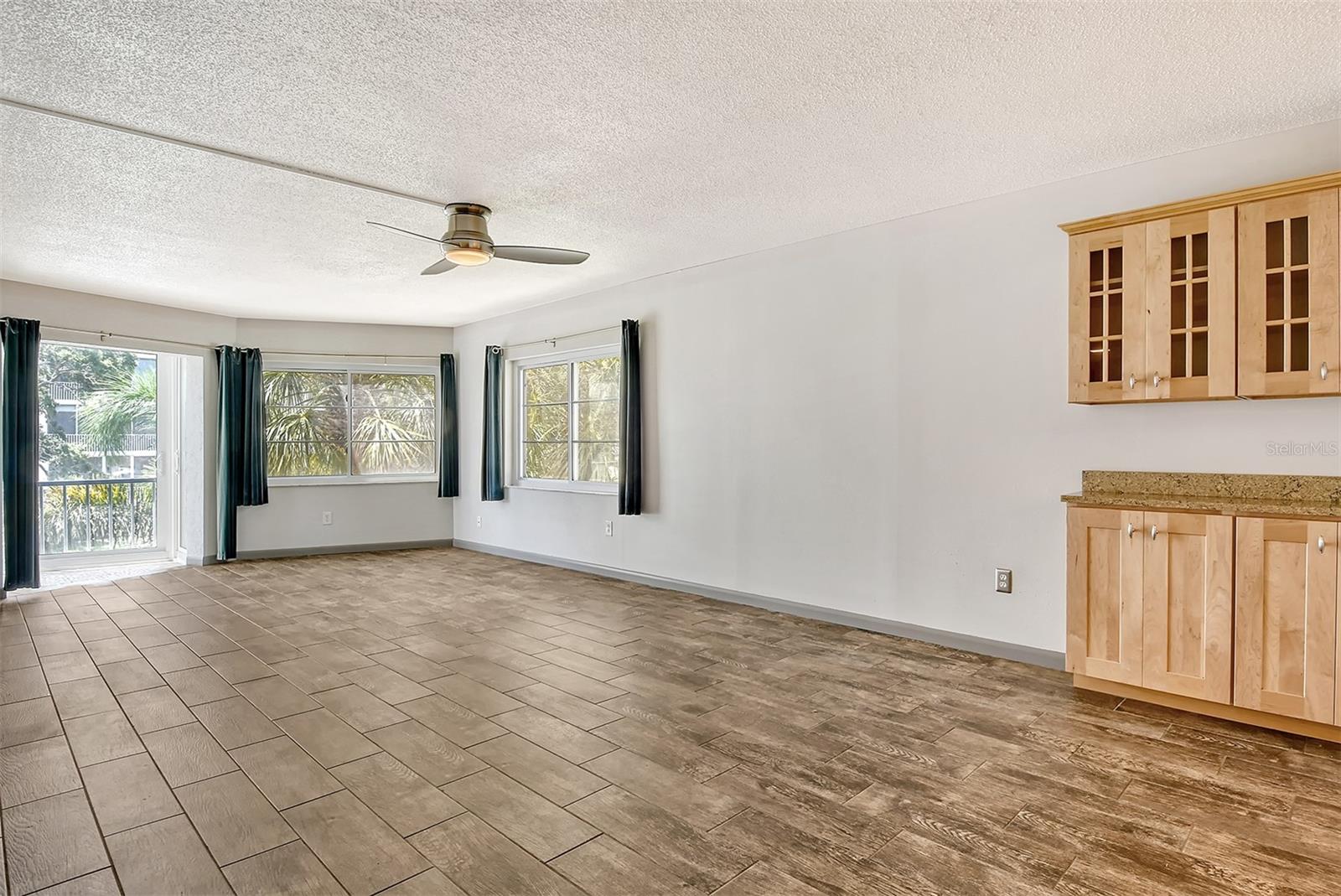 1350 N PORTOFINO DR #310, SARASOTA, FL, 34242