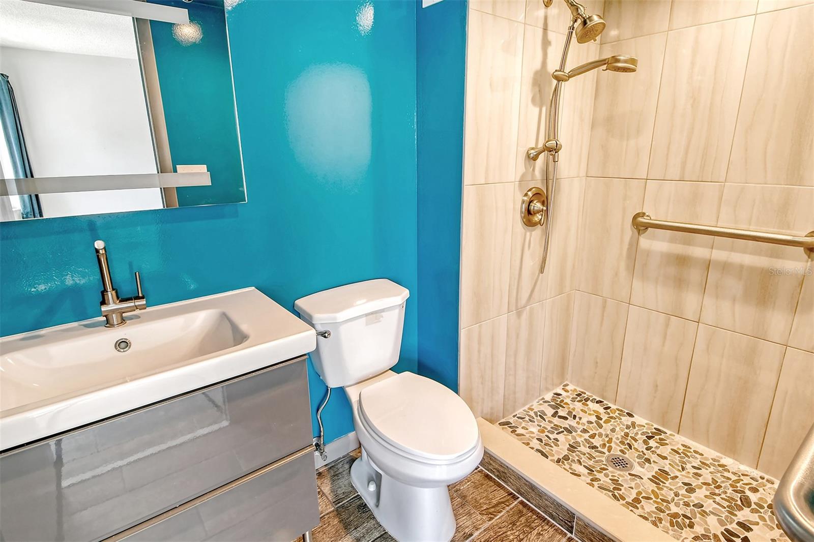 1350 N PORTOFINO DR #310, SARASOTA, FL, 34242