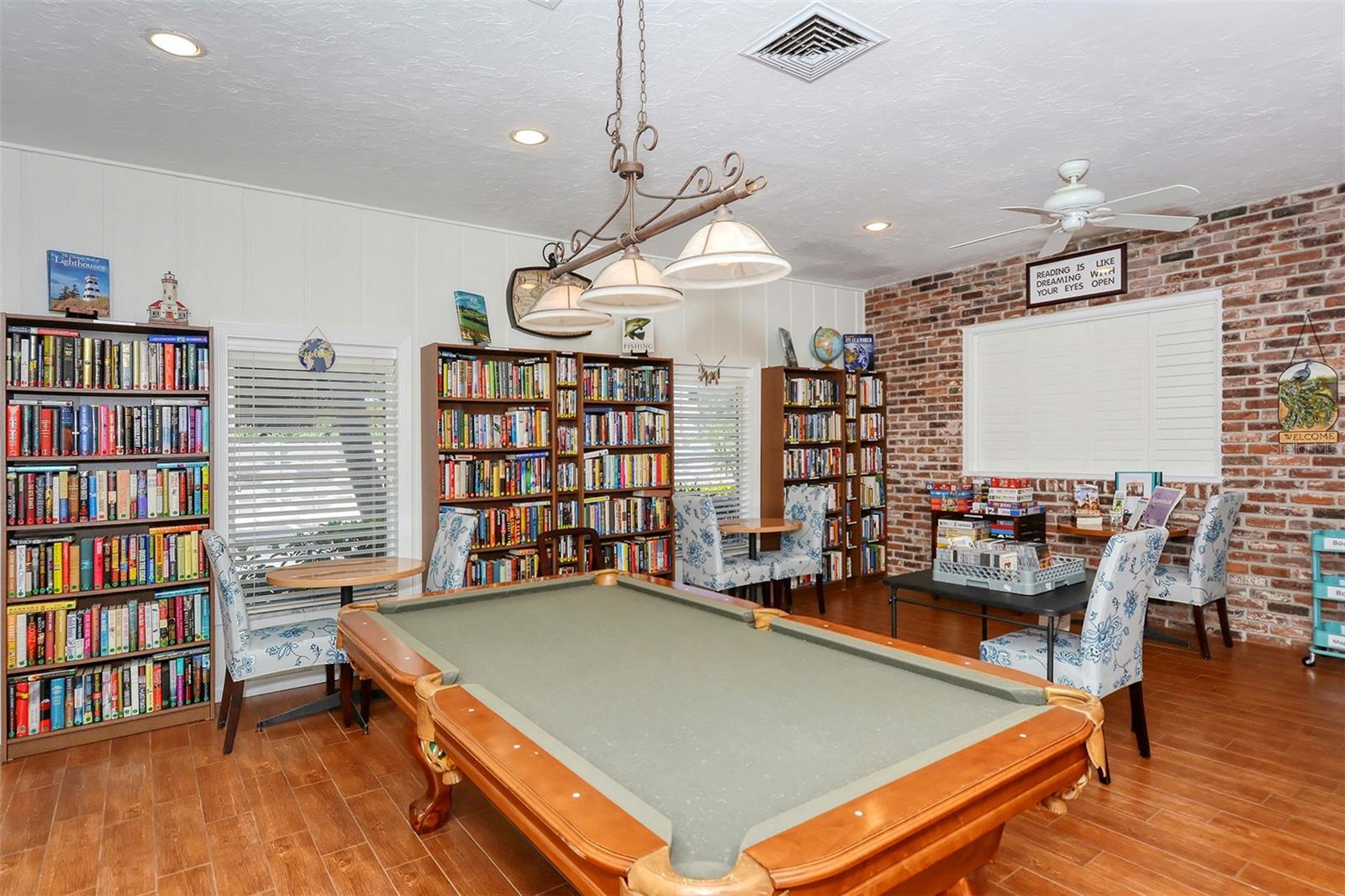 1350 N PORTOFINO DR #310, SARASOTA, FL, 34242