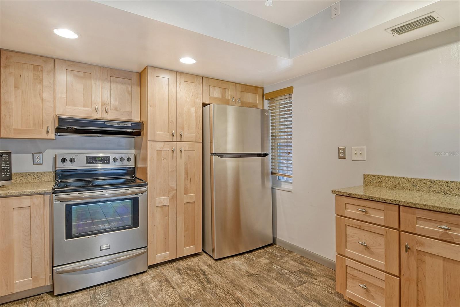 1350 N PORTOFINO DR #310, SARASOTA, FL, 34242