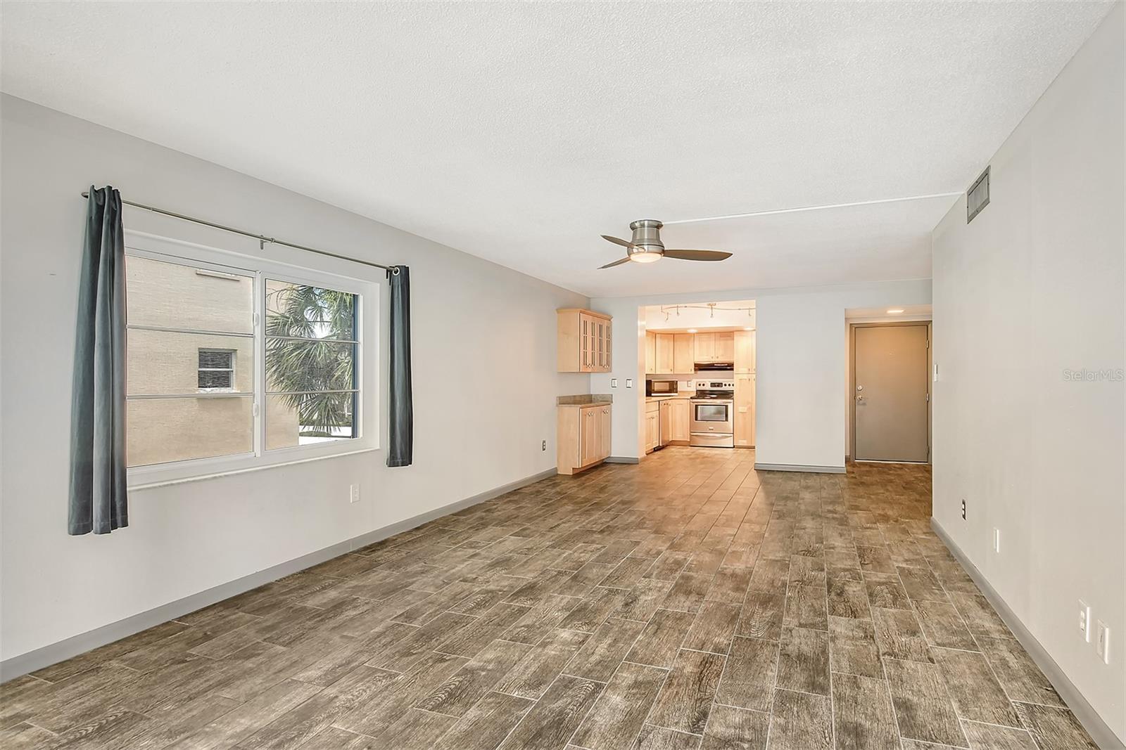 1350 N PORTOFINO DR #310, SARASOTA, FL, 34242