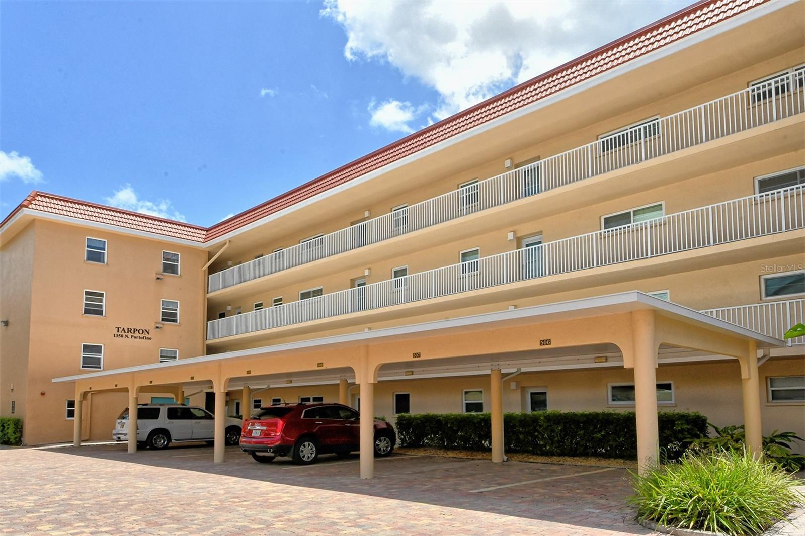 1350 N PORTOFINO DR #310, SARASOTA, FL, 34242
