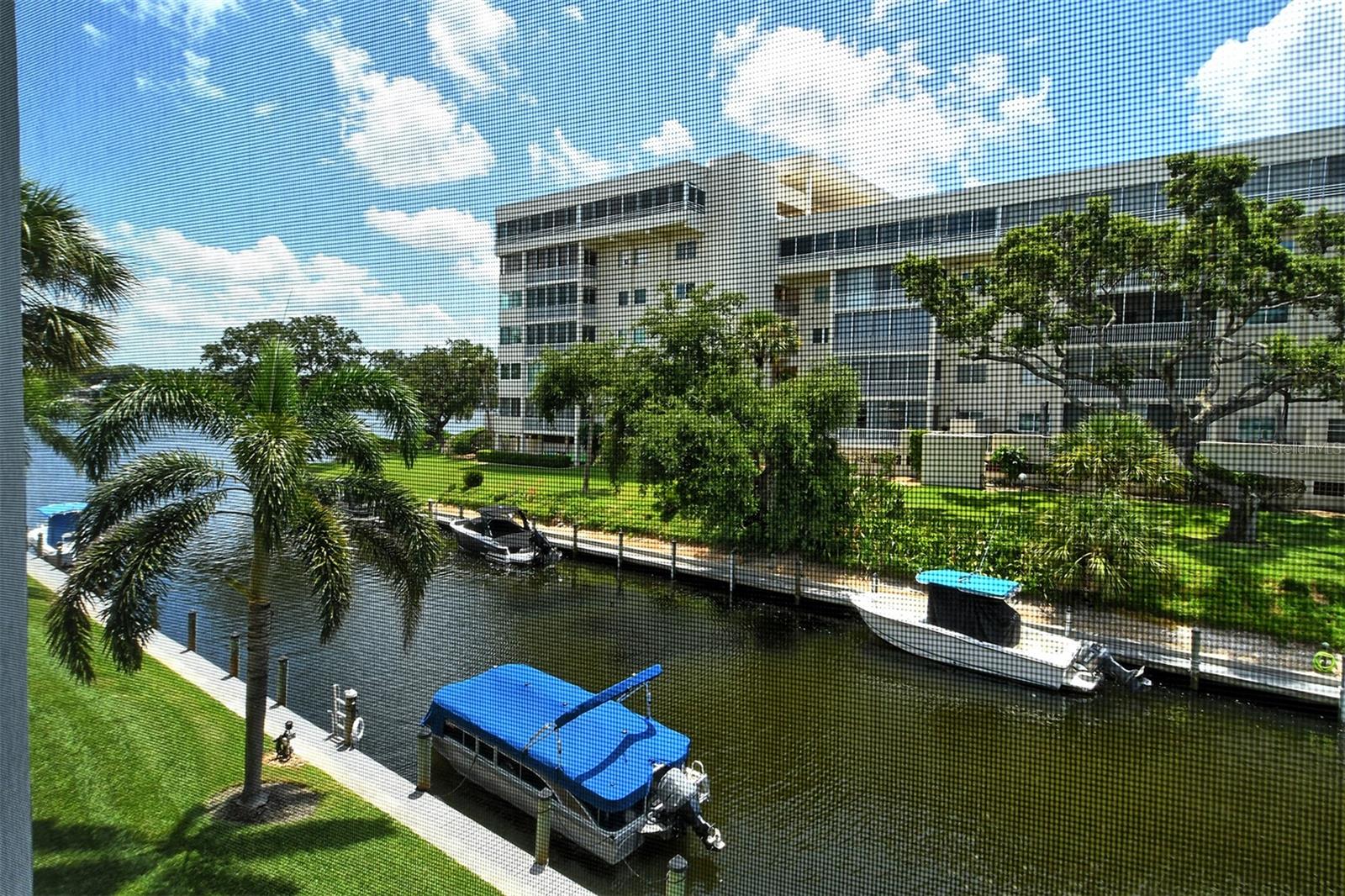 1350 N PORTOFINO DR #310, SARASOTA, FL, 34242