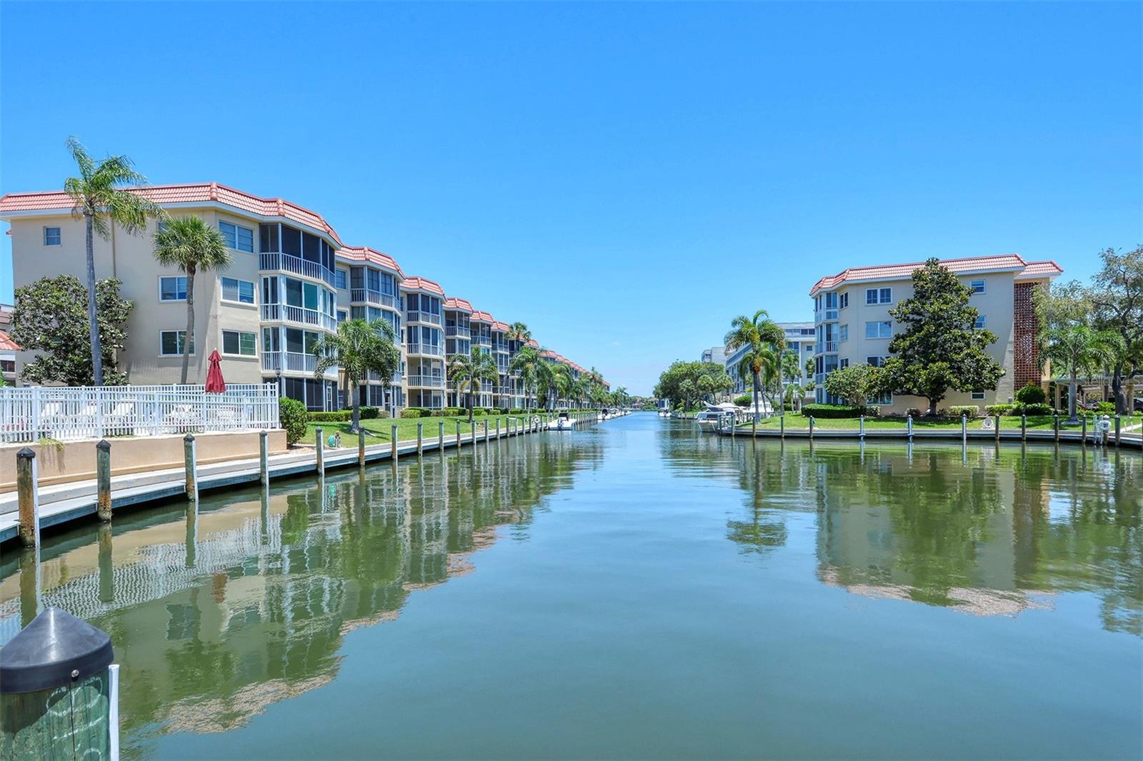 1350 N PORTOFINO DR #310, SARASOTA, FL, 34242