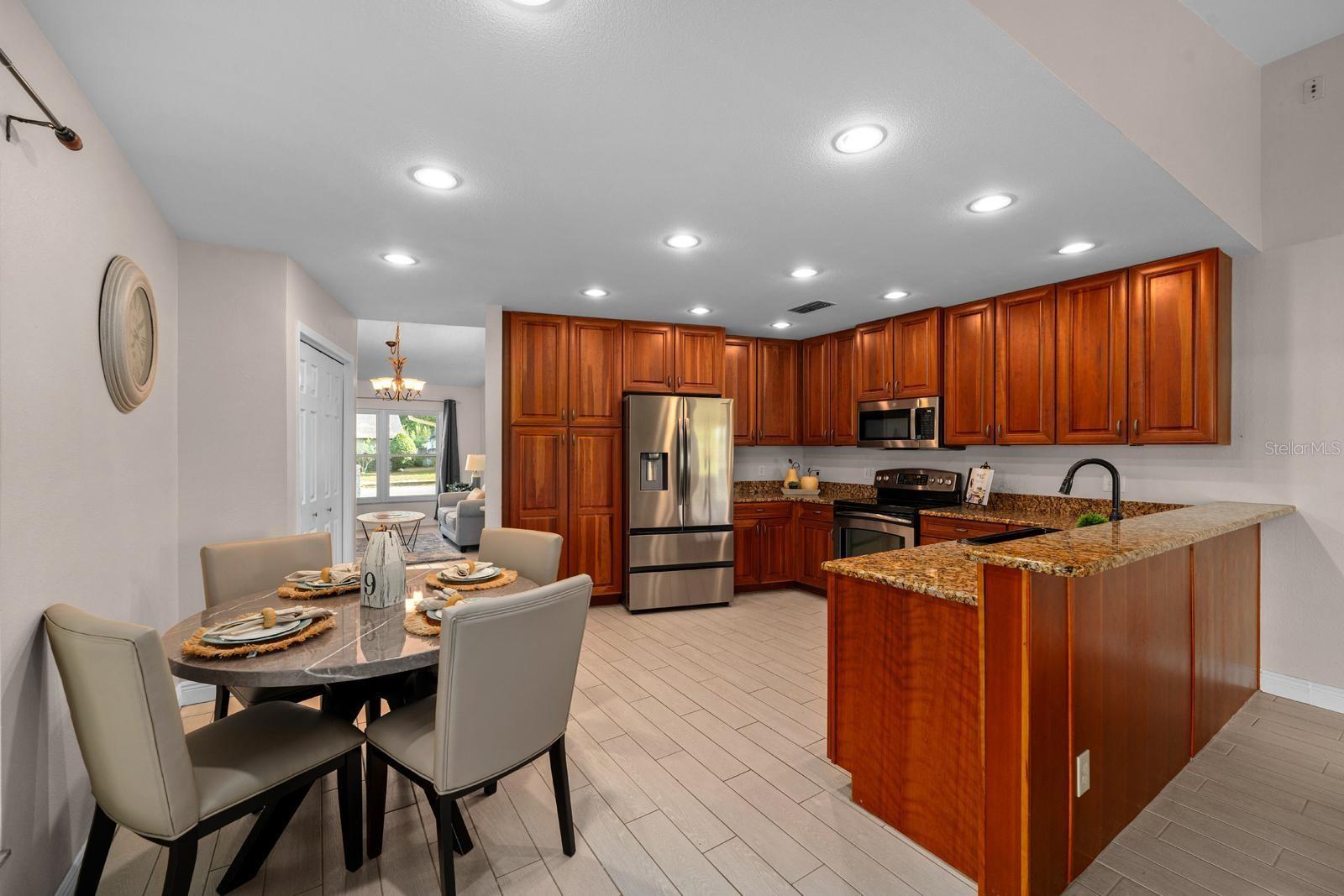 2618 CRESTFIELD DR, VALRICO, FL, 33596